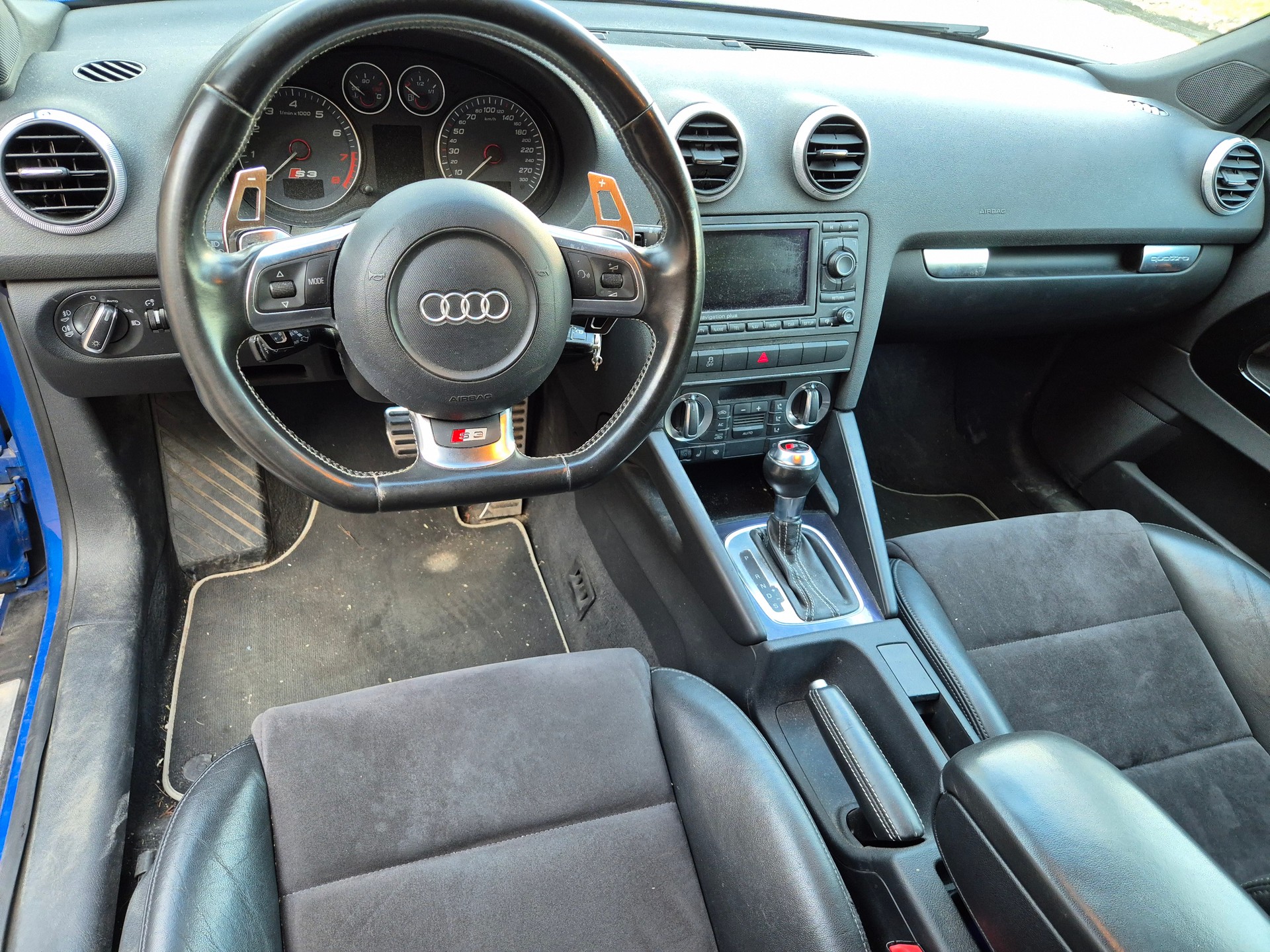AUDI S3 2.0 TFSI quattro S-tronic-image-6