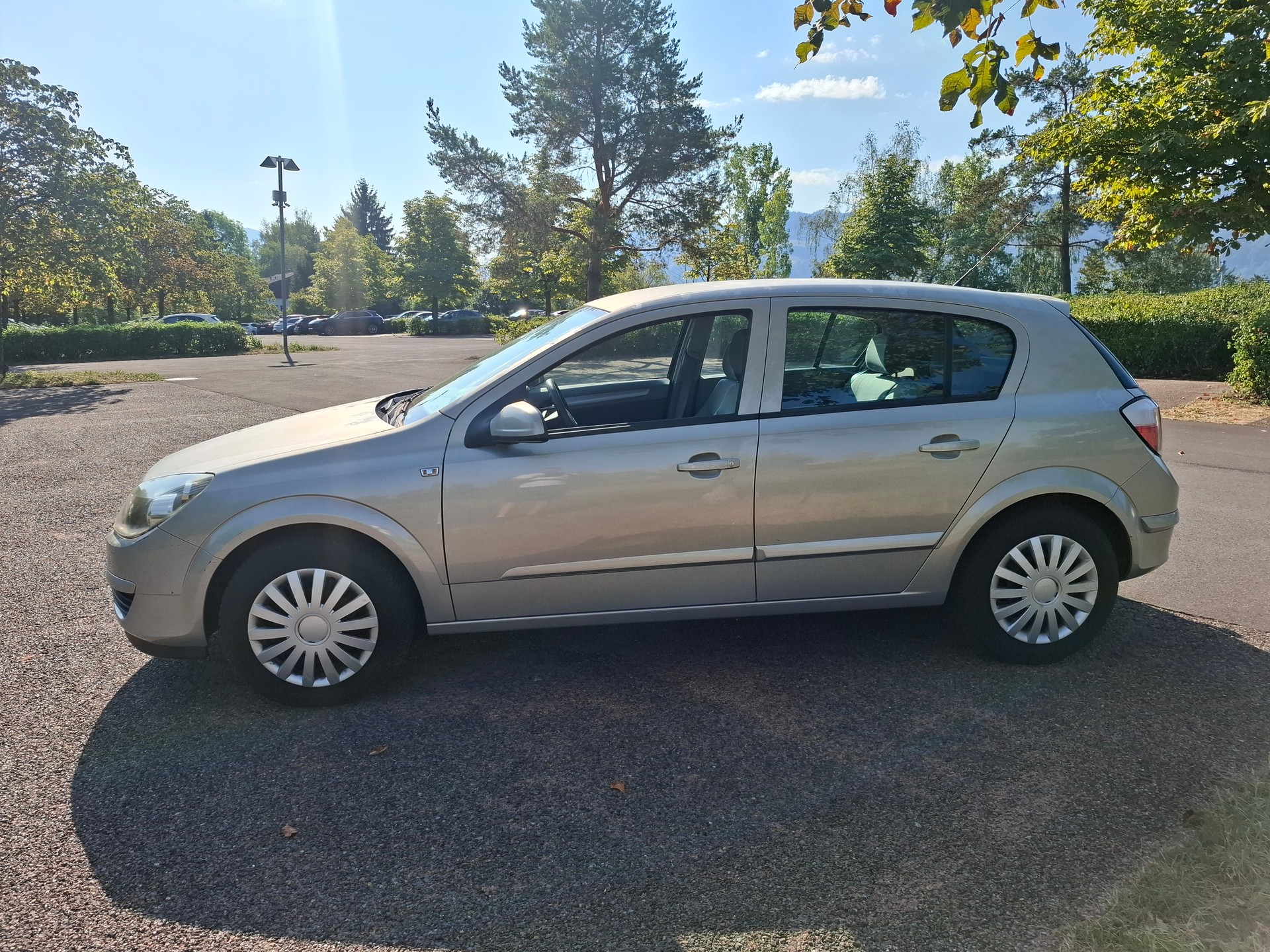 OPEL Astra 1.8i 16V Enjoy-image-5