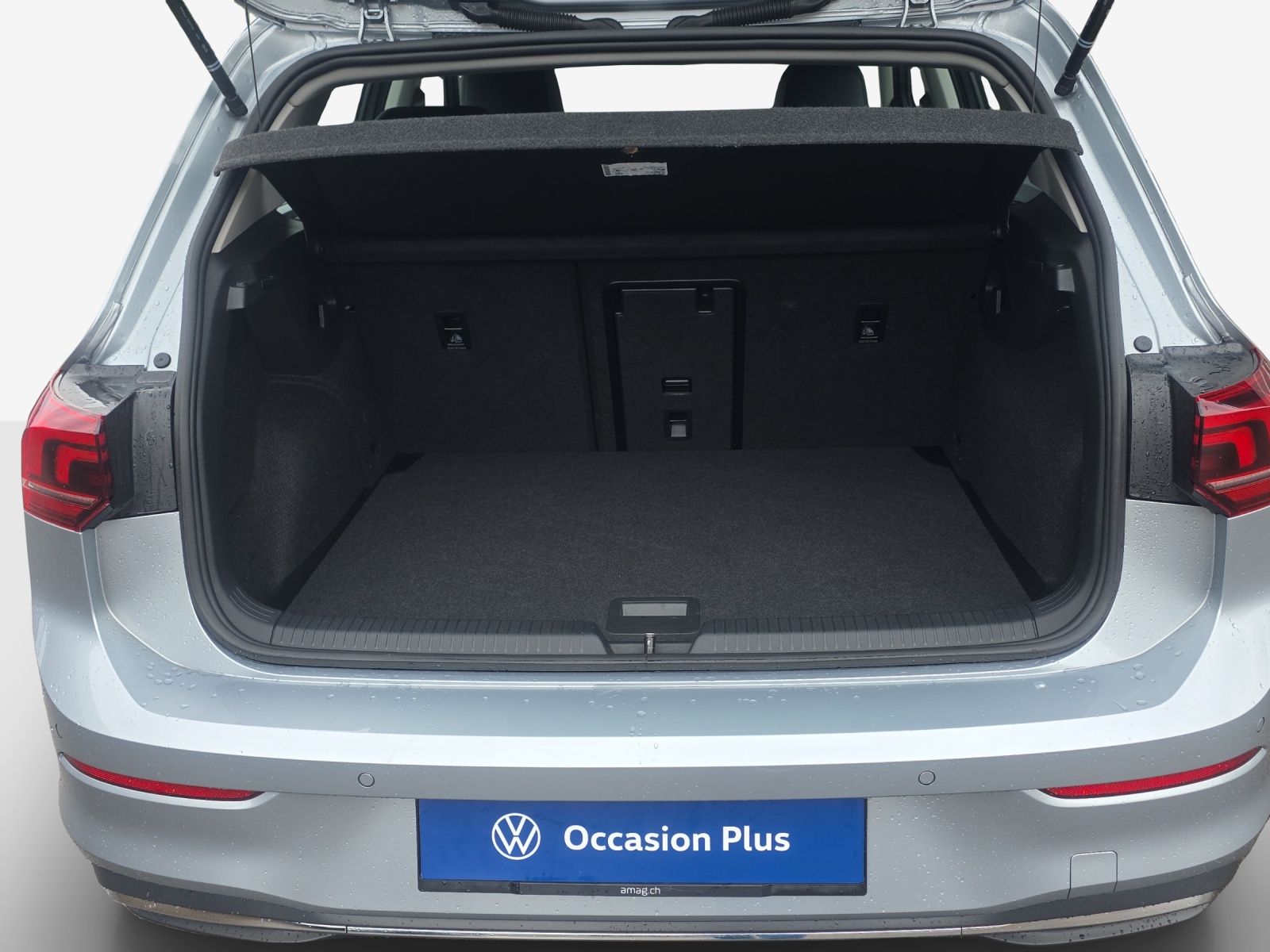 VW Golf 1.5 e TSI mHEV Style DSG-image-12