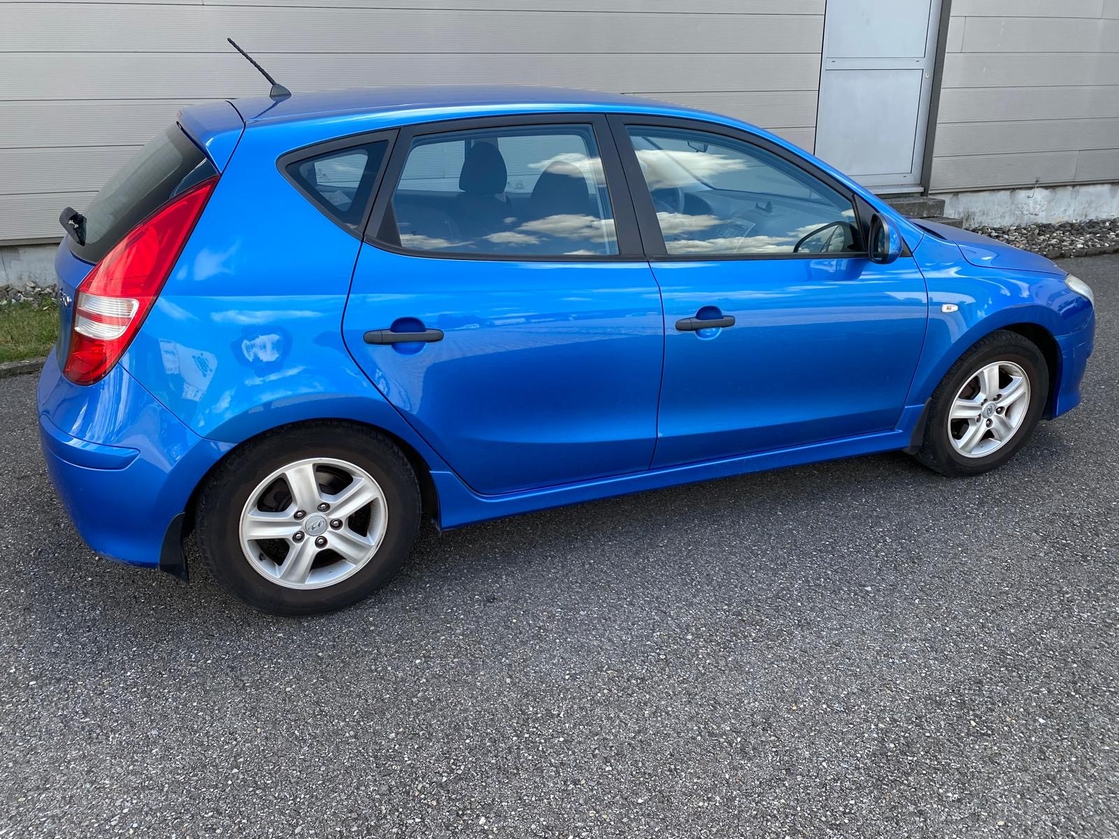 HYUNDAI i30 1.6 CRDi Style-image-2