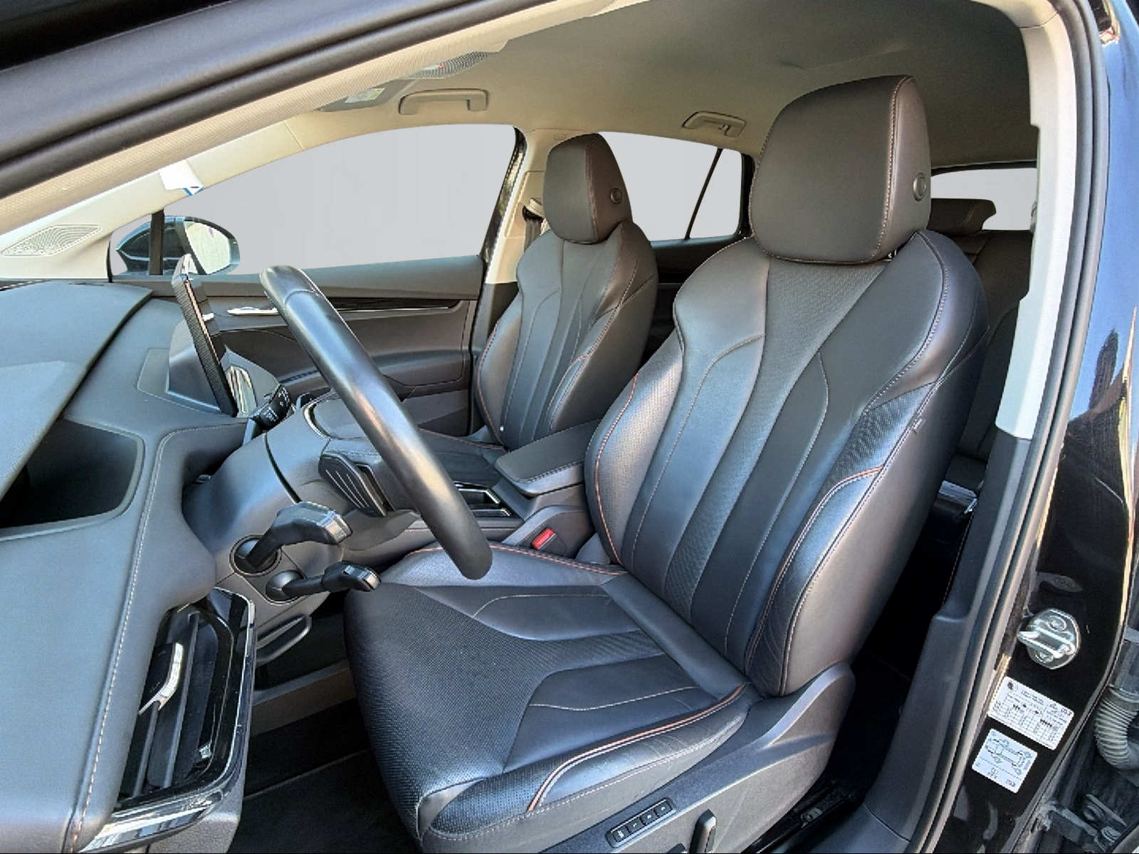 SKODA Enyaq iV 80x-image-7