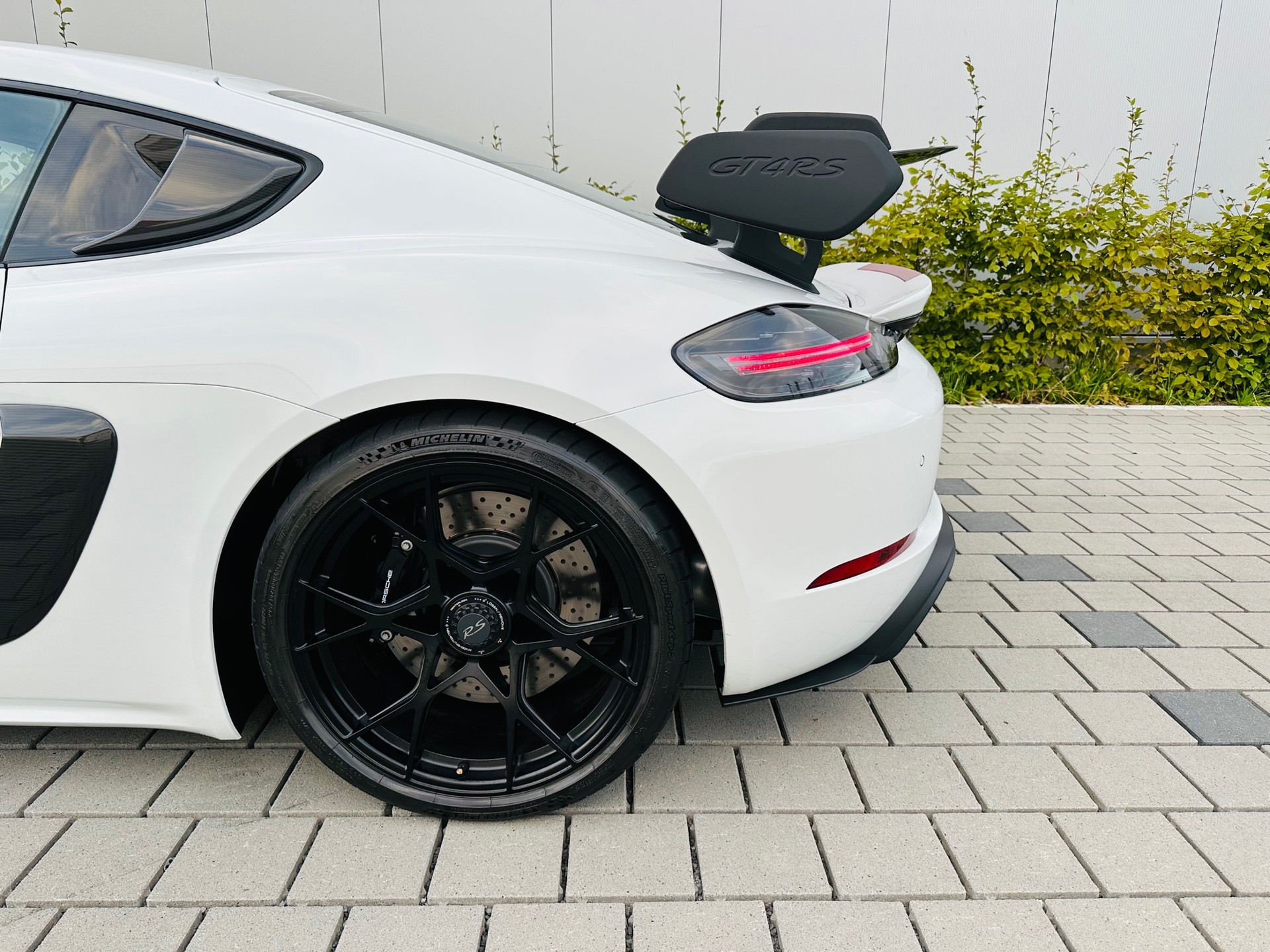 PORSCHE 4.0 GT4 RS PDK-image-5