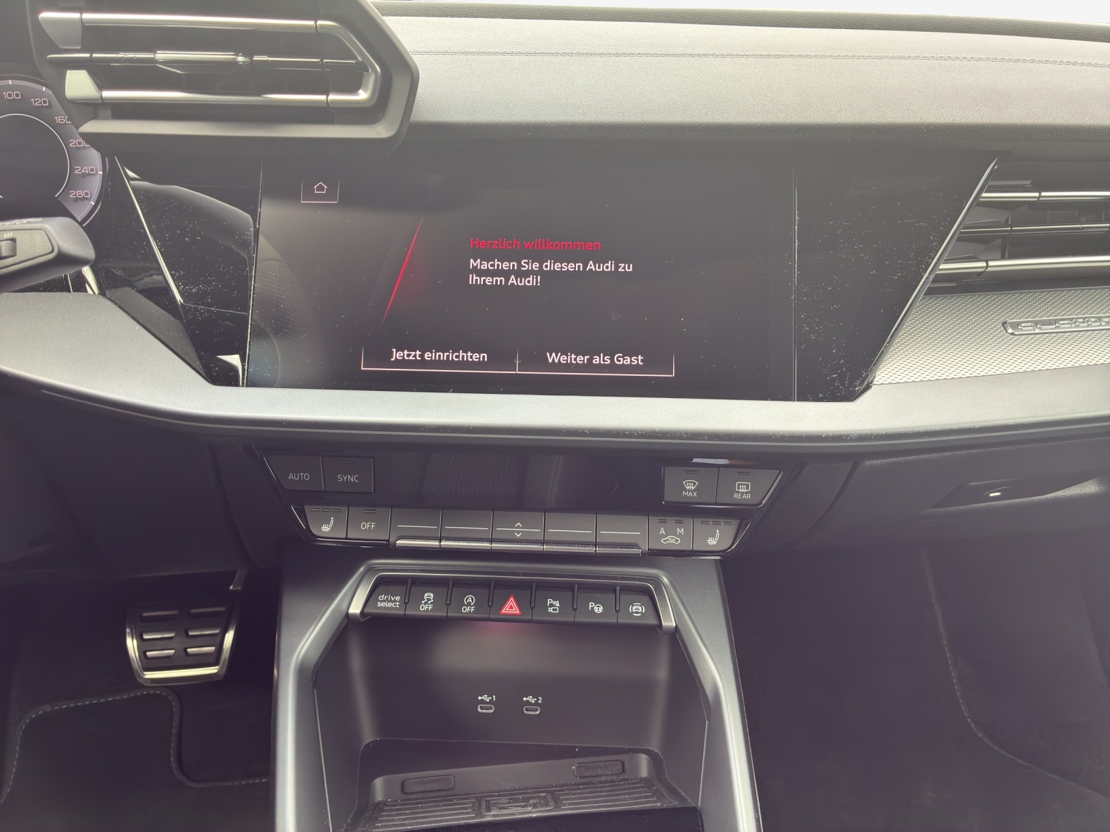 AUDI A3 Sportback TFSI 150 kW quattro S line S tronic-image-10