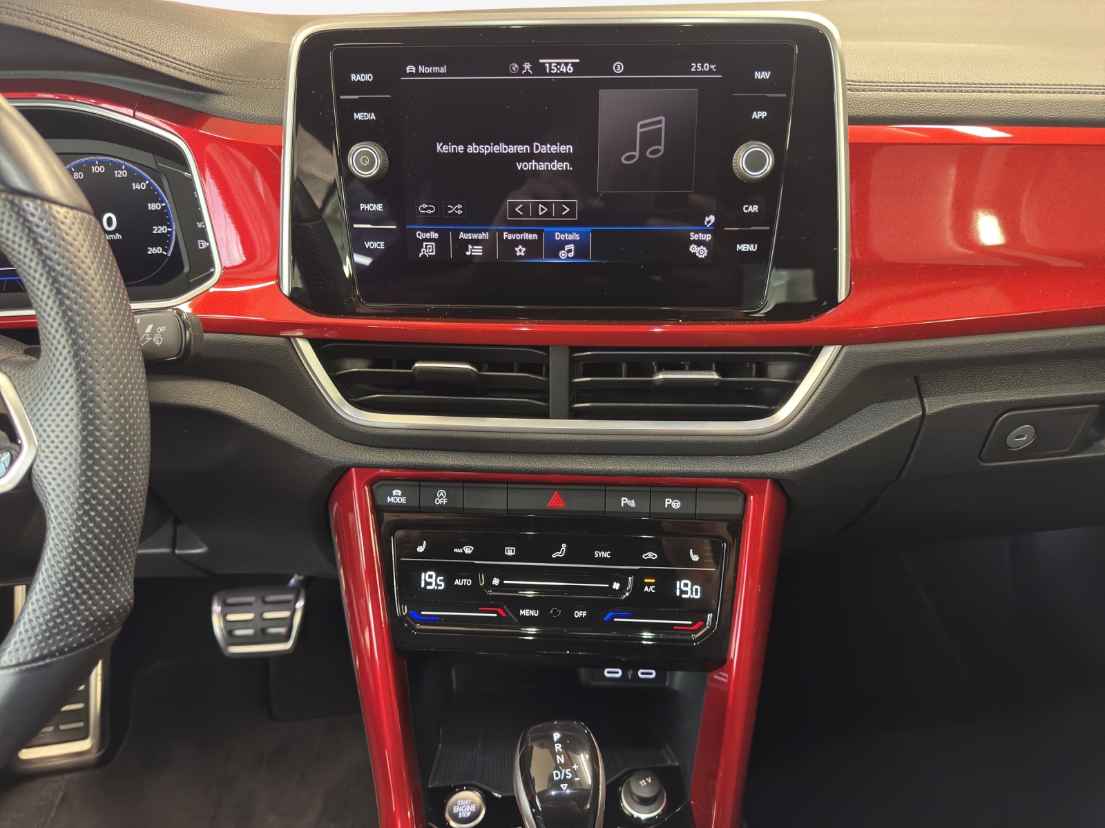 VW T-Roc Cabriolet 1.5 TSI EVO R-Line DSG-image-10