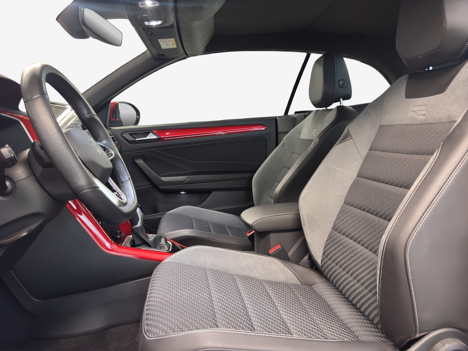 VW T-Roc Cabriolet 1.5 TSI EVO R-Line DSG-image-7