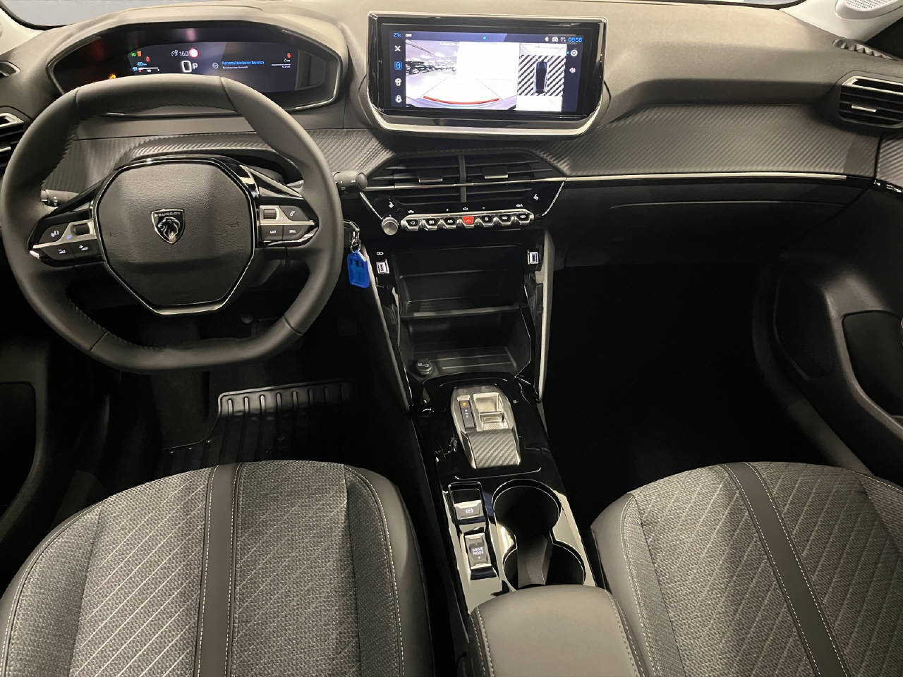 PEUGEOT 208 1.2 Hybrid Allure-image-9