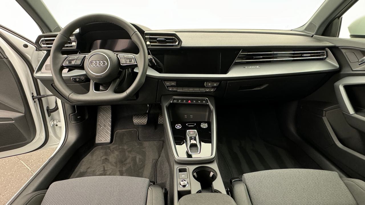 AUDI A3 allstreet 40 TFSI S-tronic quatttro-image-5
