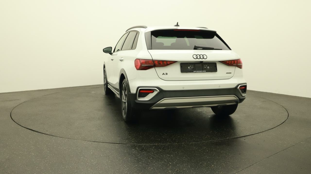 AUDI A3 allstreet 40 TFSI S-tronic quatttro-image-3