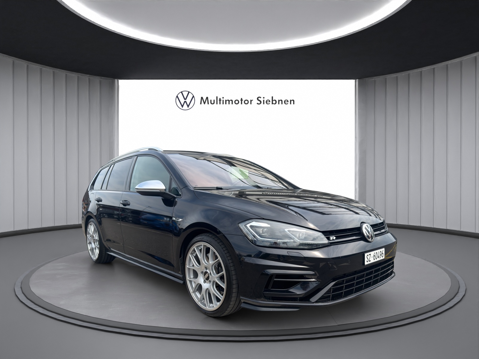 VW Golf Variant 2.0 TSI R 4Motion DSG-image-6