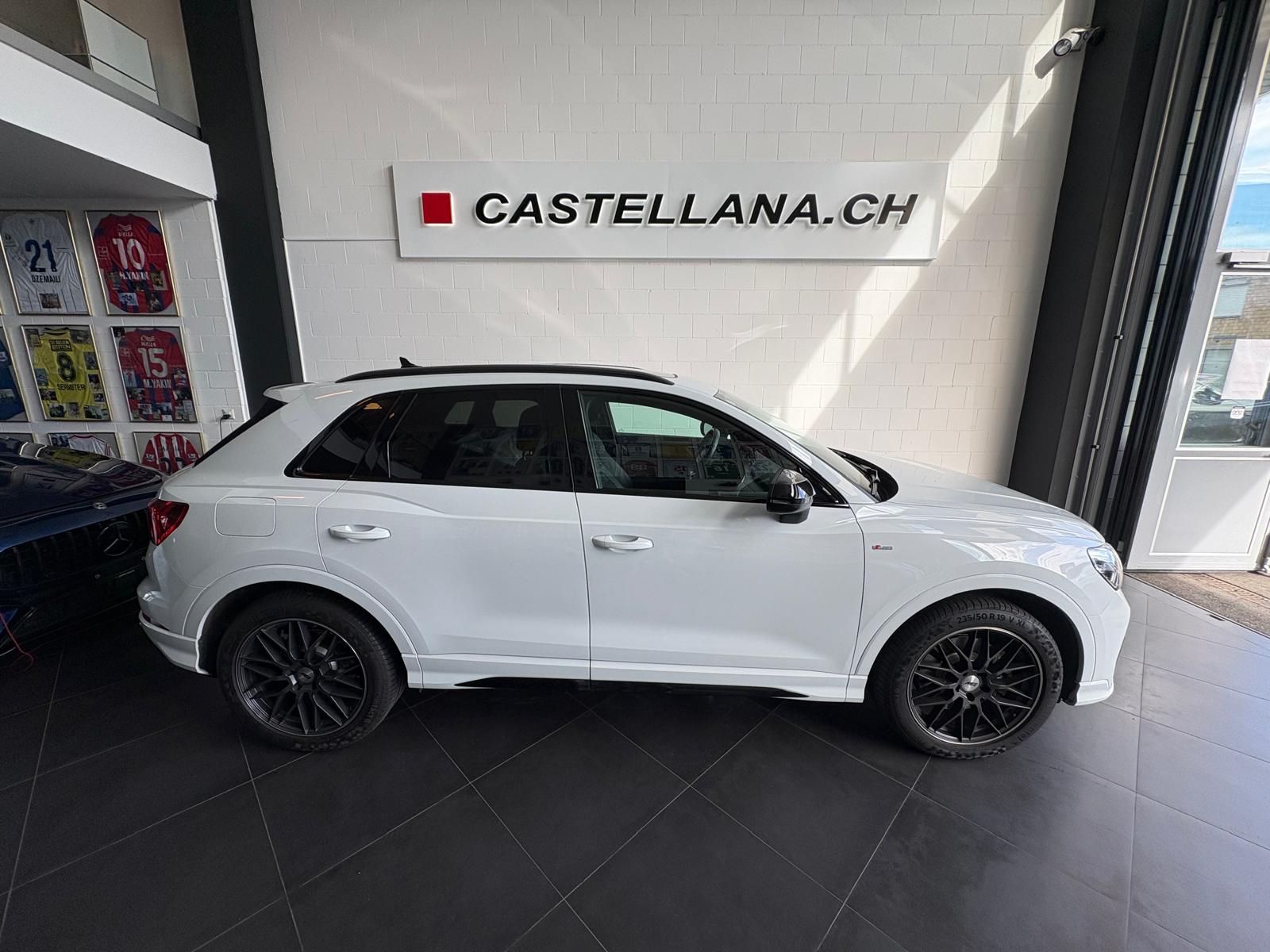 AUDI Q3 2.0 40 TFSI S line quattro S-Tronic-image-2
