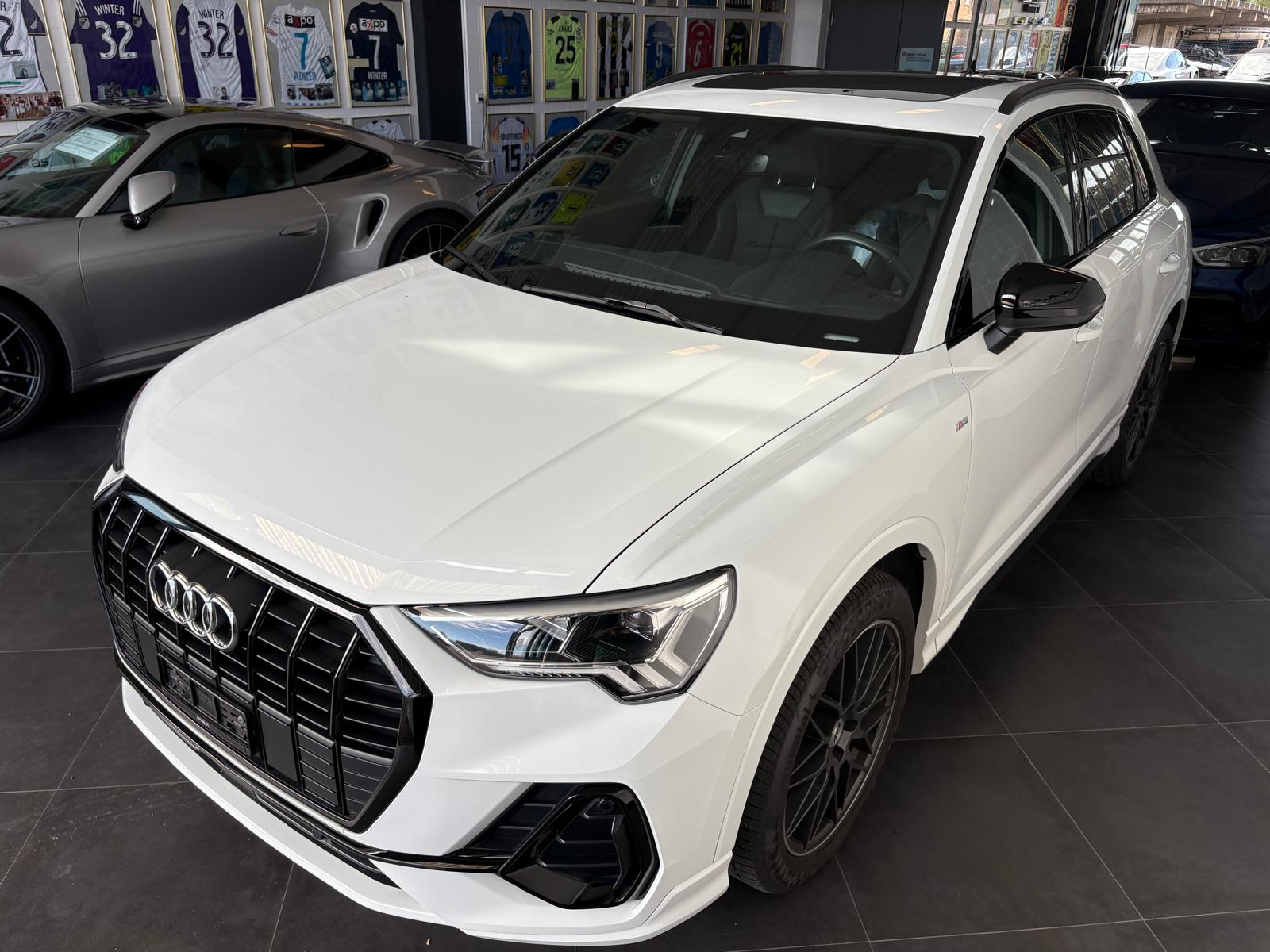 AUDI Q3 2.0 40 TFSI S line quattro S-Tronic-image-1