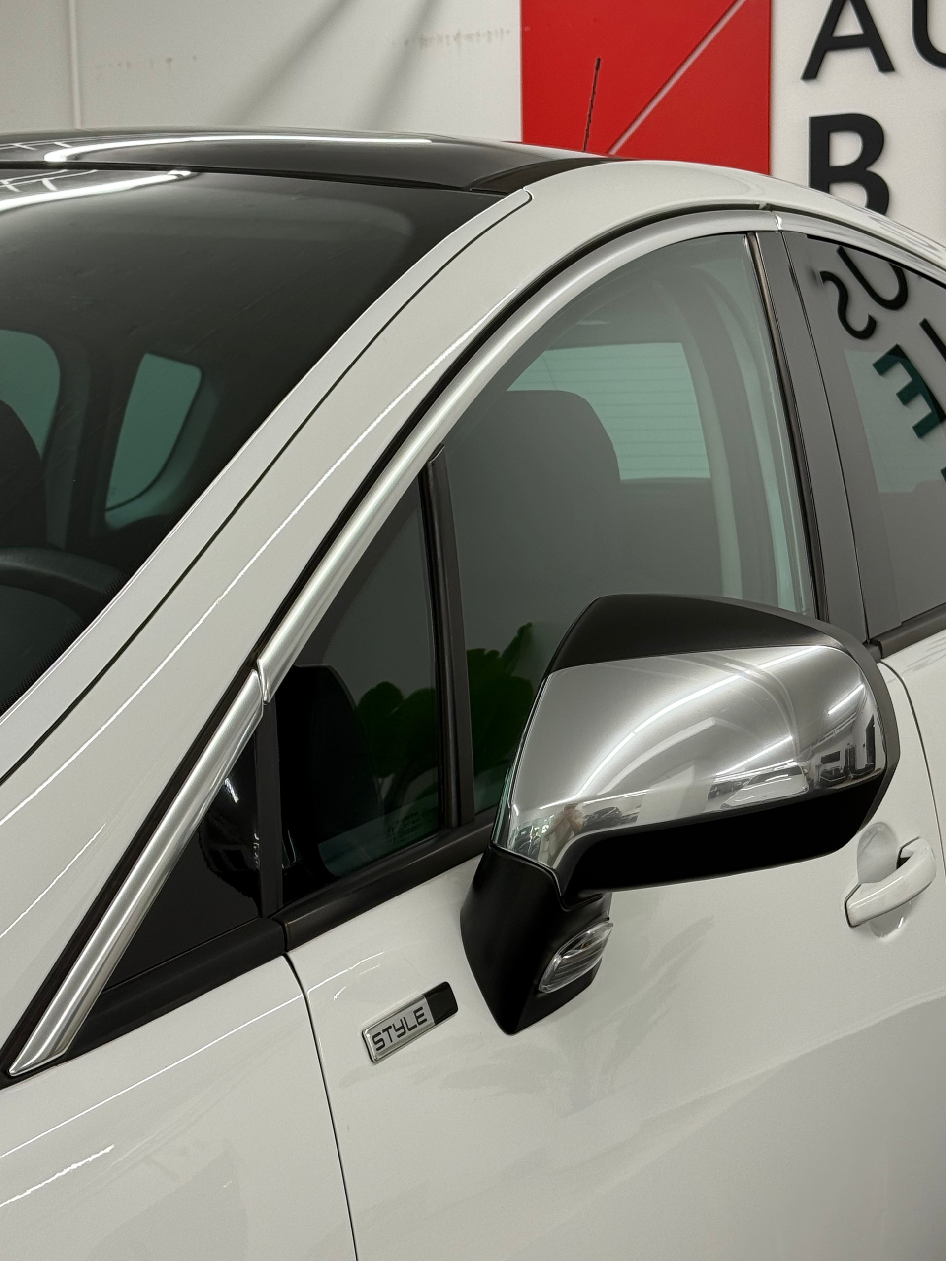 PEUGEOT 3008 1.6 16V T Style Tiptronic-image-13
