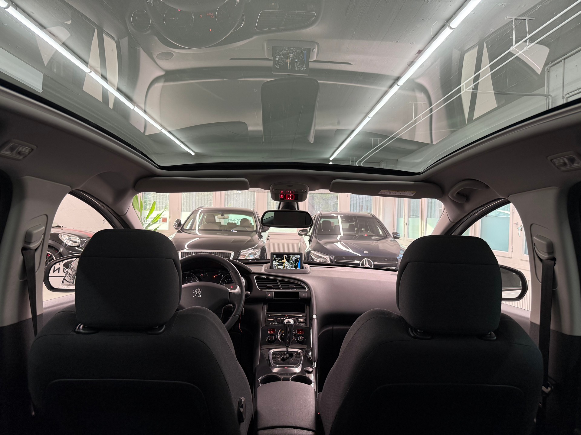 PEUGEOT 3008 1.6 16V T Style Tiptronic-image-15