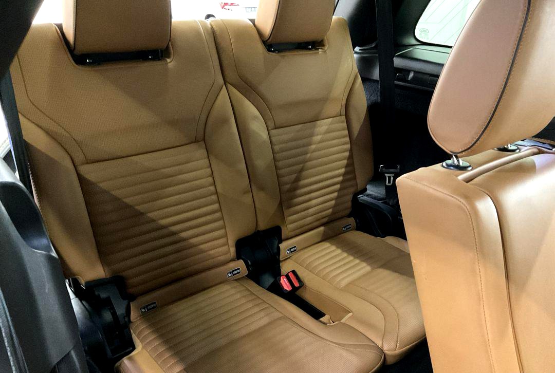 LAND ROVER Discovery 3.0 SDV6 HSE Automatic-image-8