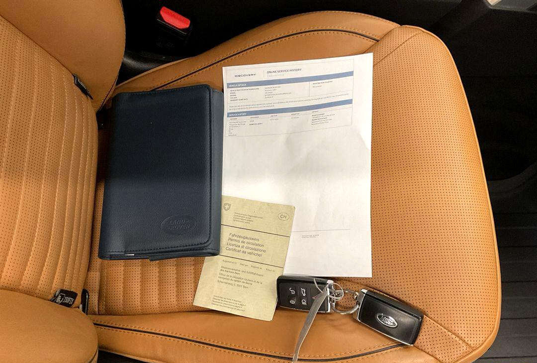 LAND ROVER Discovery 3.0 SDV6 HSE Automatic-image-6