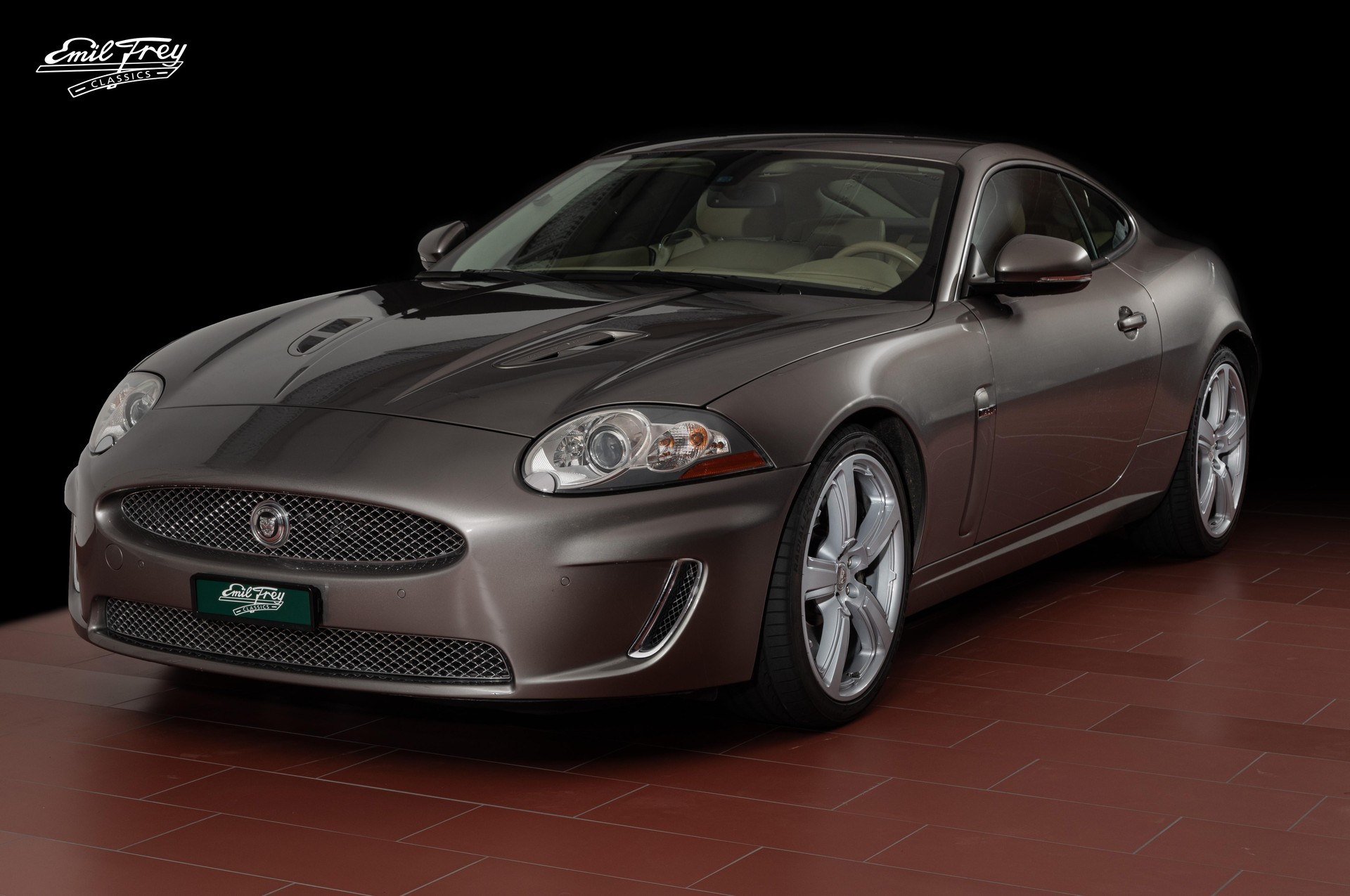 JAGUAR X150 Coupe-image-0