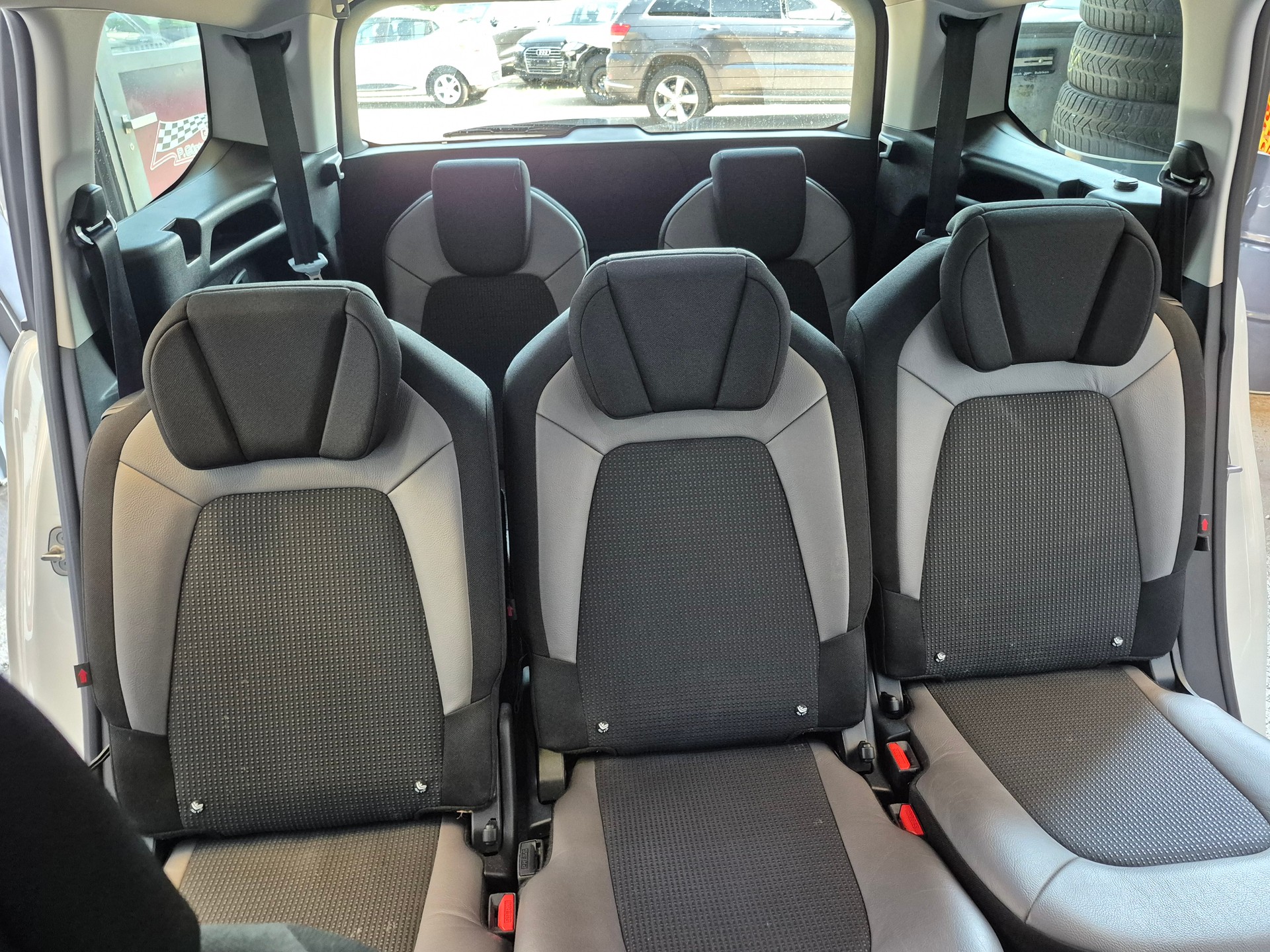 CITROEN C4 GRAND SPACETOURER-image-11
