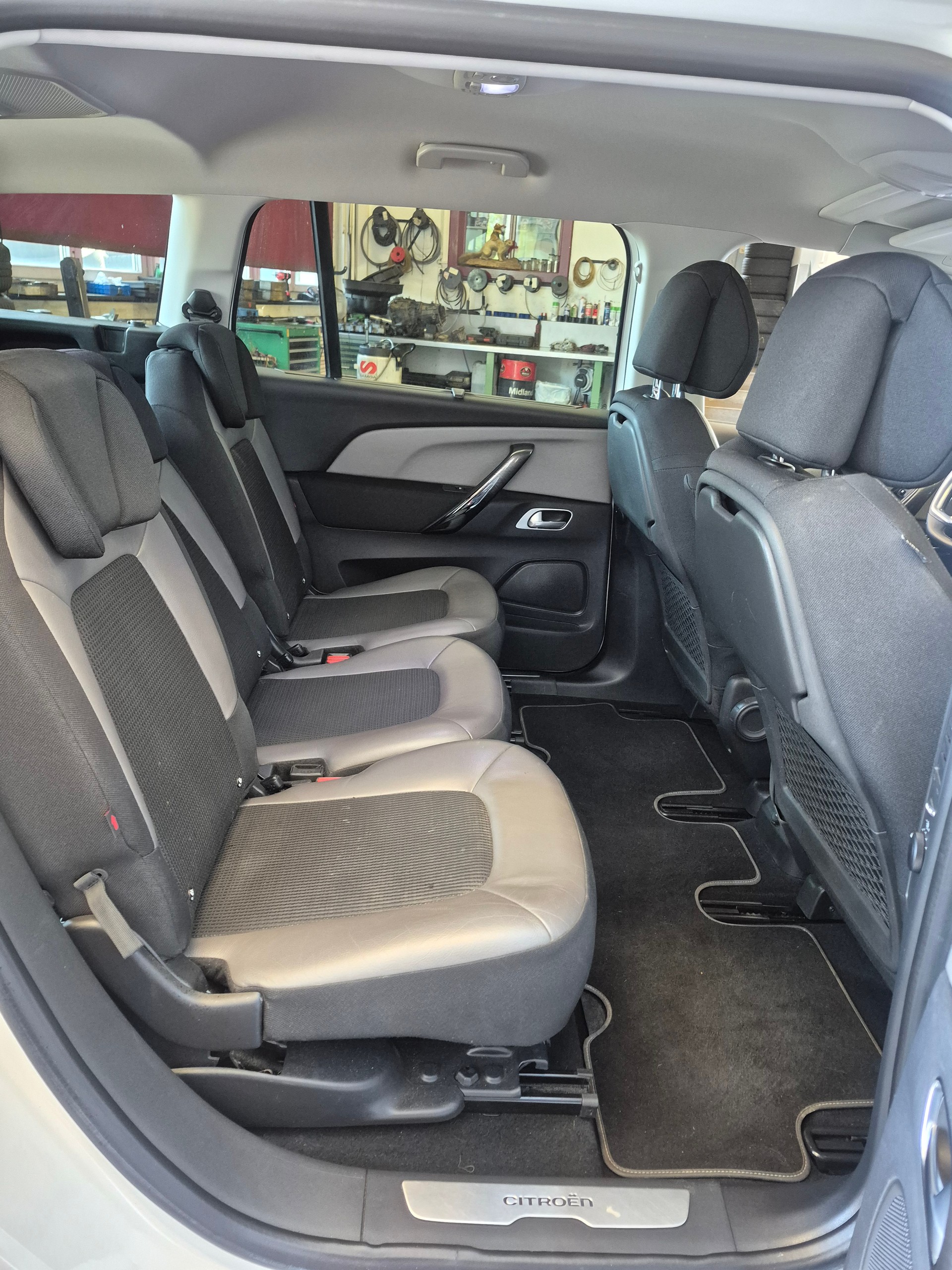 CITROEN C4 GRAND SPACETOURER-image-10