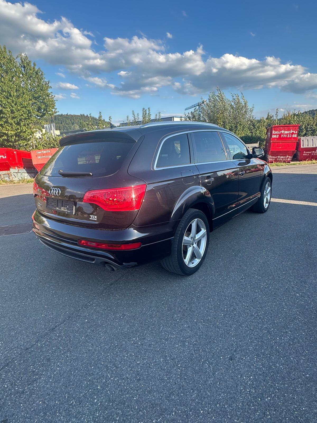 AUDI Q7 3.0 TDI quattro tiptronic-image-5