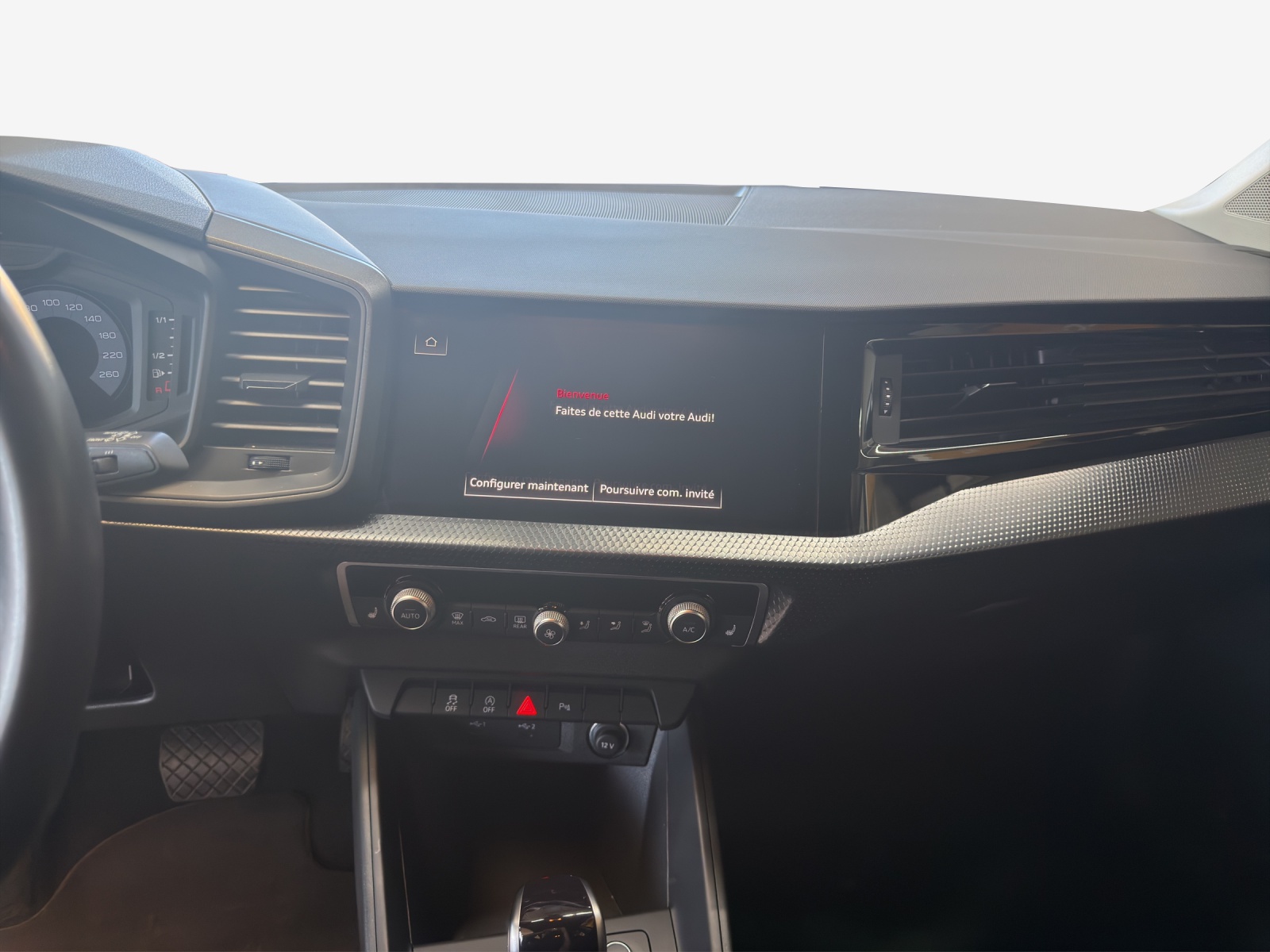 AUDI A1 Sportback 30 TFSI Attraction S-tronic-image-10