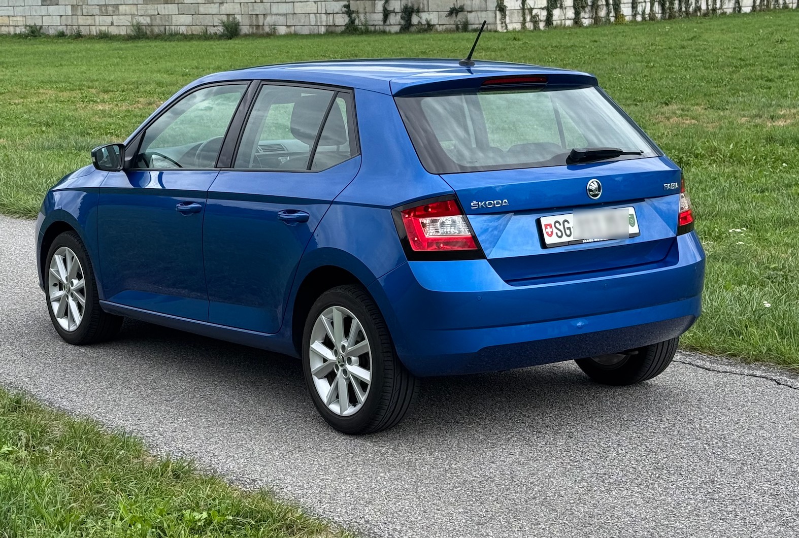 SKODA 1.2 TSI Ambition-image-1