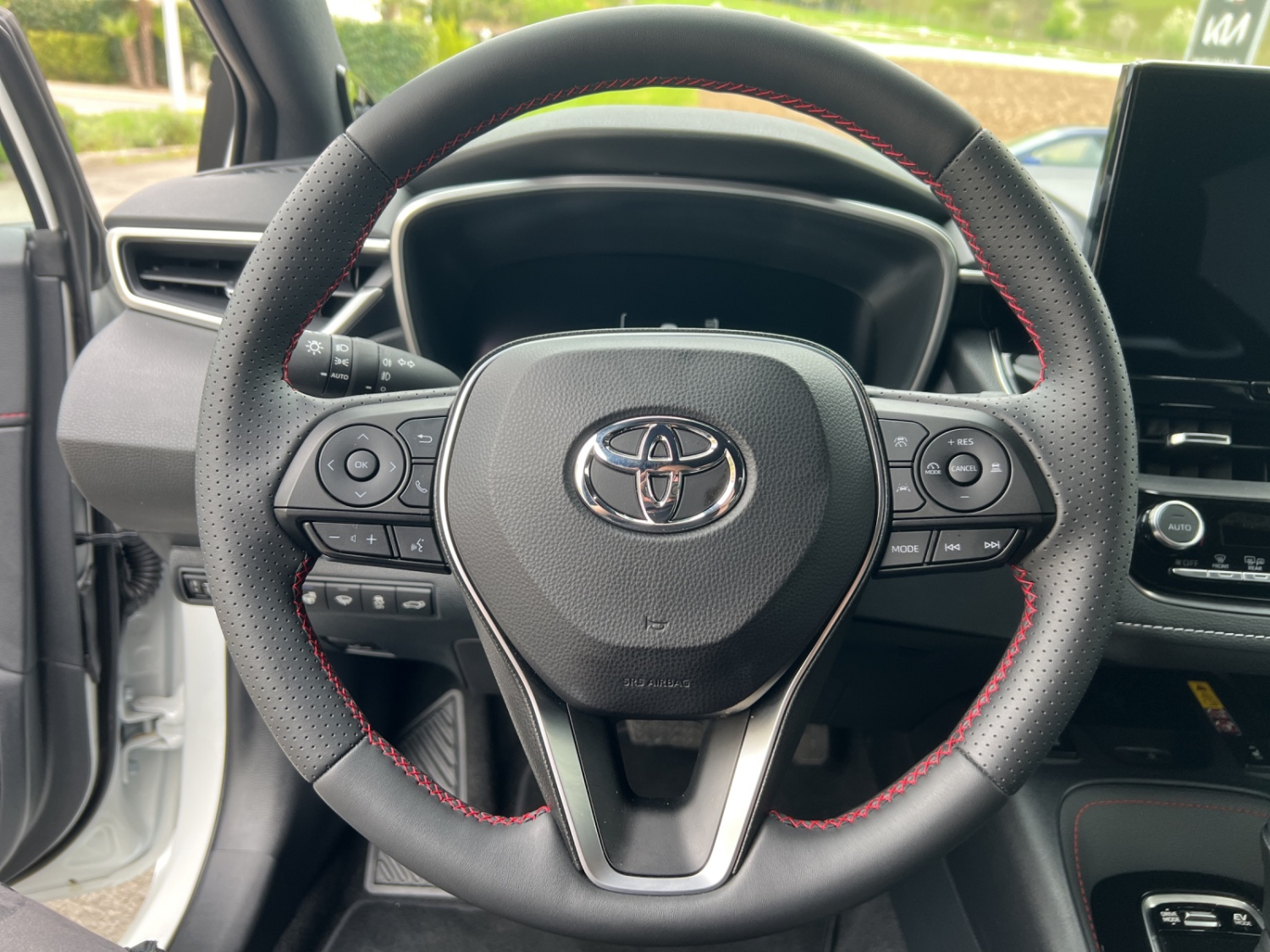 TOYOTA Corolla Touring Sports 2.0 HSD GR Sport-image-12