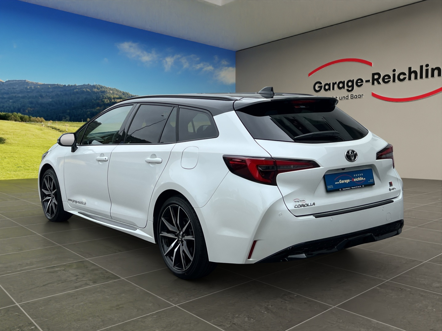 TOYOTA Corolla Touring Sports 2.0 HSD GR Sport-image-2