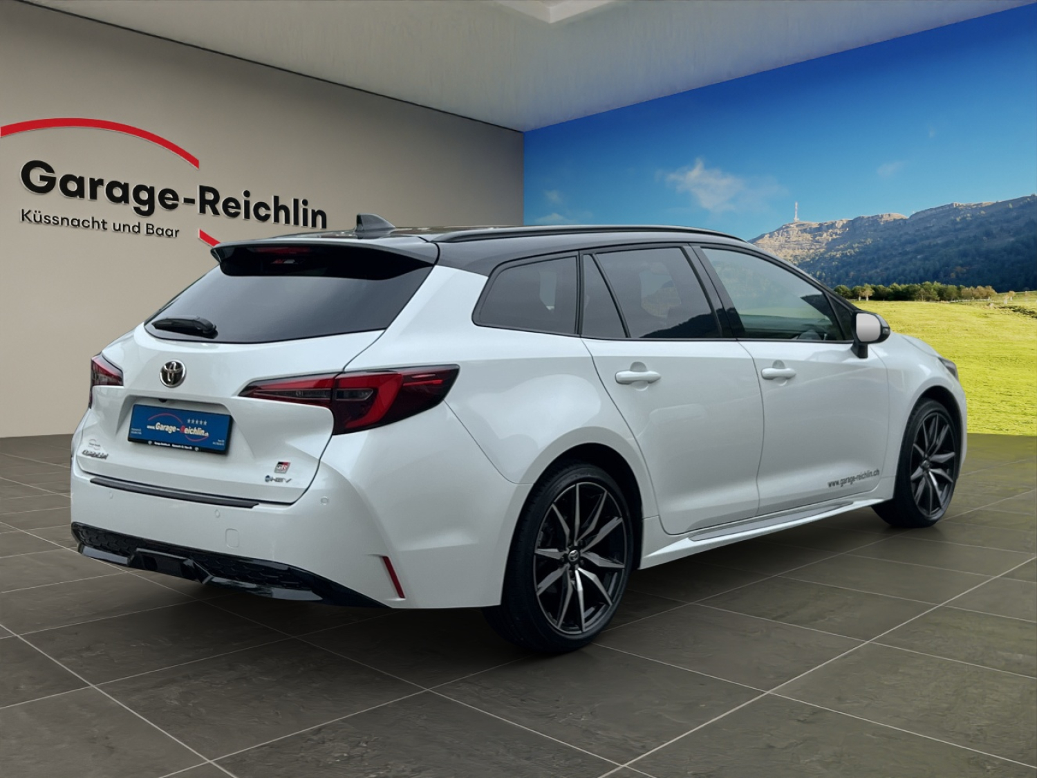 TOYOTA Corolla Touring Sports 2.0 HSD GR Sport-image-4