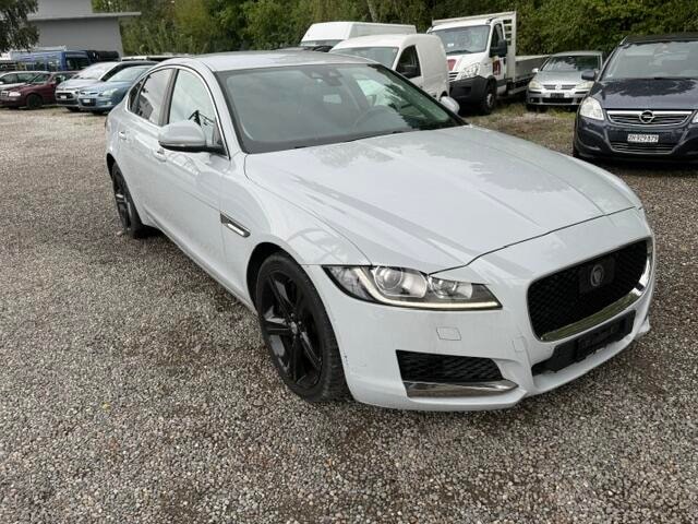 JAGUAR XF-image-5