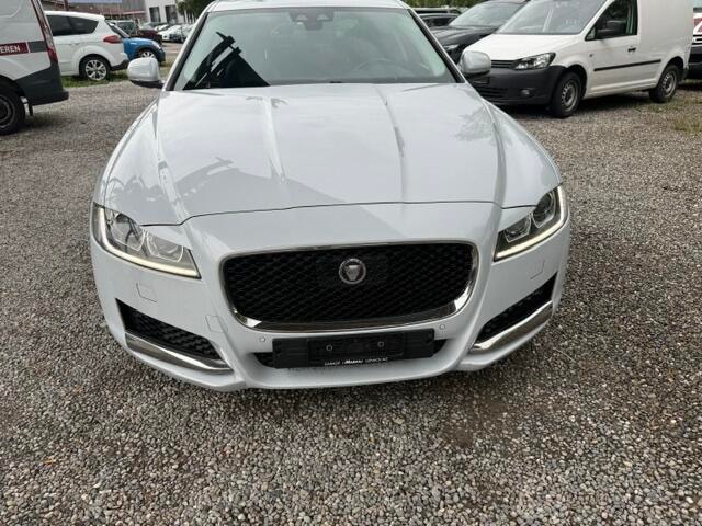 JAGUAR XF-image-0