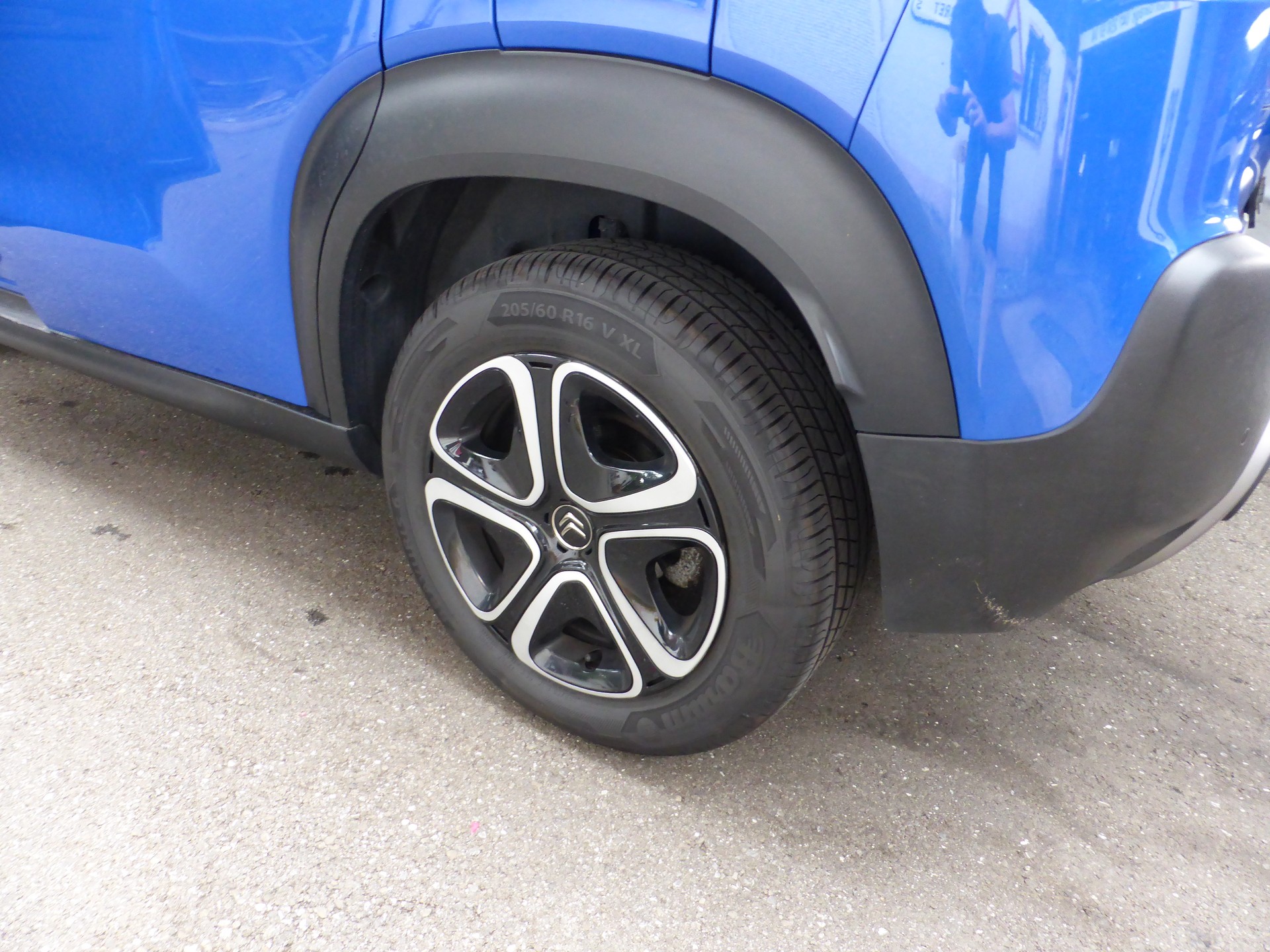 CITROEN C3 Aircross 1.2i PureTech Swiss Edition-image-6