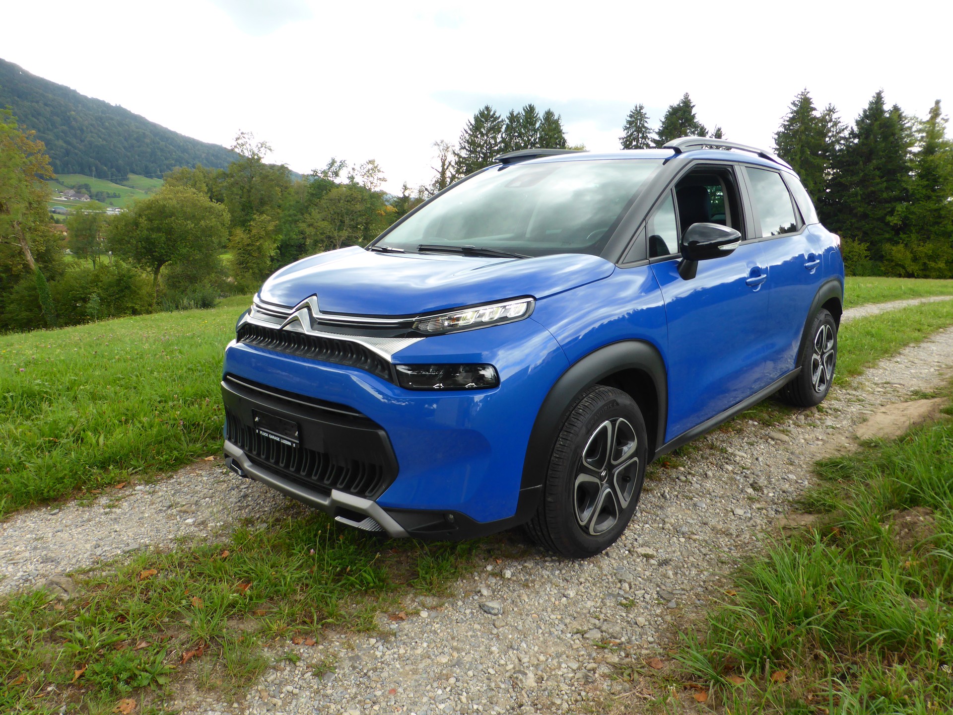 CITROEN C3 Aircross 1.2i PureTech Swiss Edition-image-1