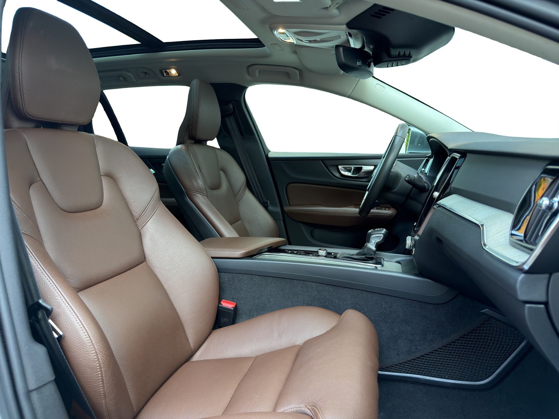VOLVO V60 D4 AWD Inscription Geartronic-image-7