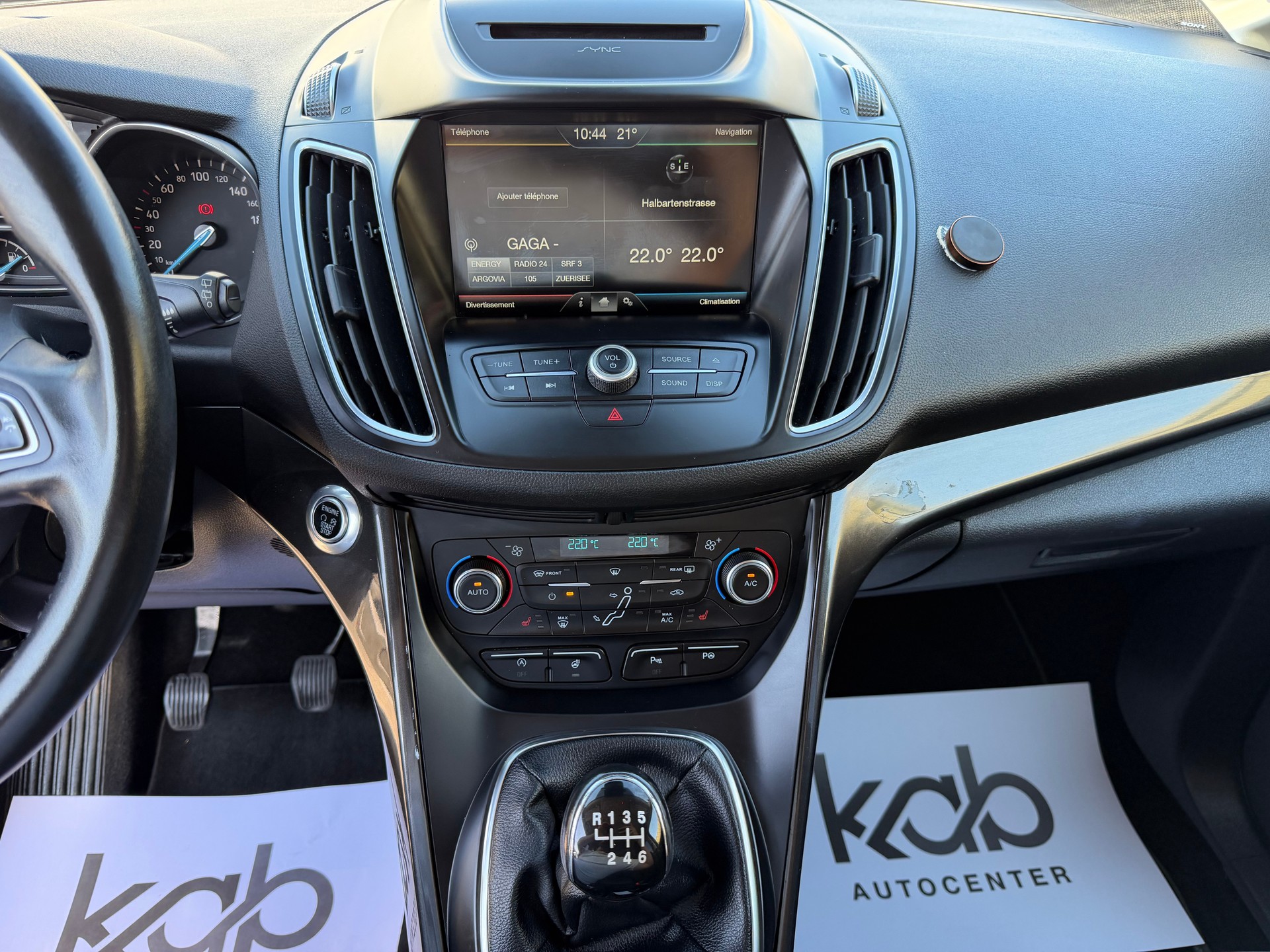 FORD C-Max 1.5 SCTi Titanium-image-12
