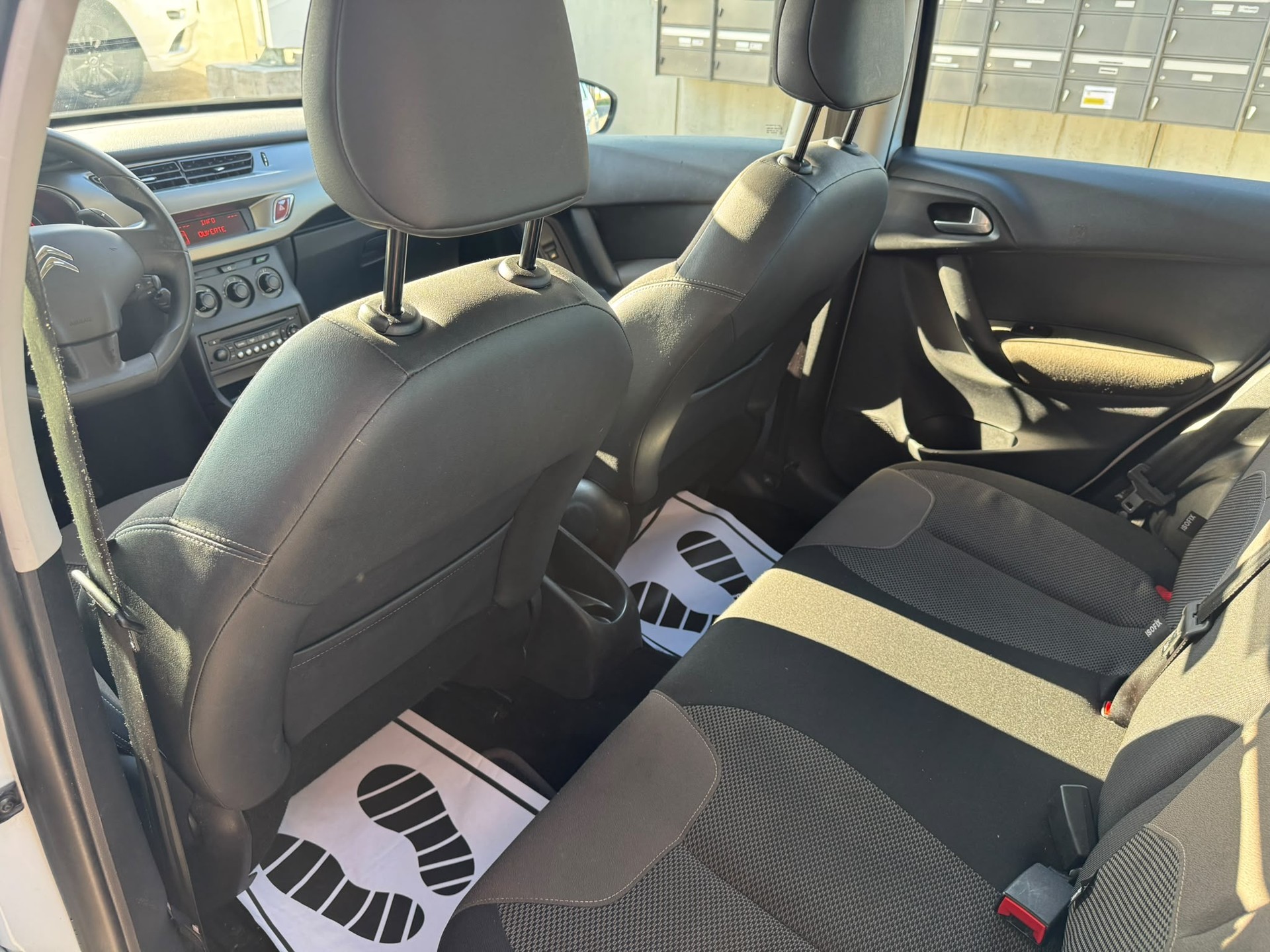 CITROEN C3 1.2i Exclusive ETG5-image-10