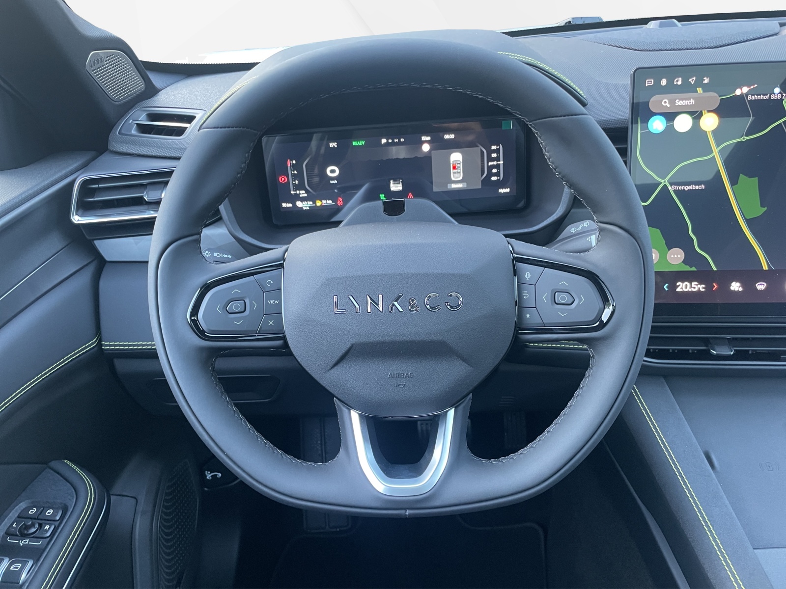 LYNK & CO 01 1.5 PHEV More-image-11