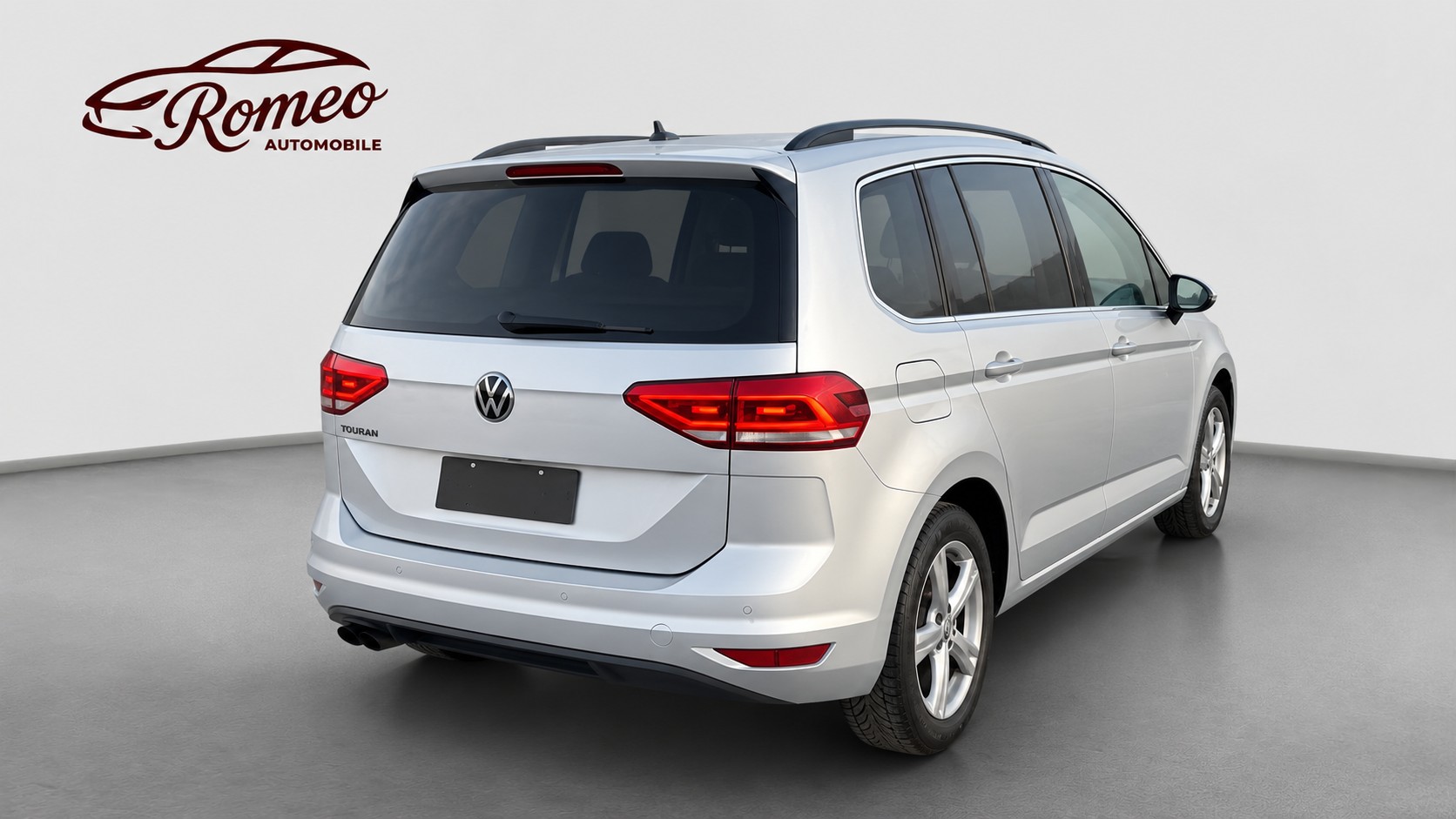 VW Touran 2.0 TDI BlueMotion Technology Comfortline DSG ** Frisch ab MFK & Service ** Anhängerkupplung ** Standheizung ** ACC **-image-1