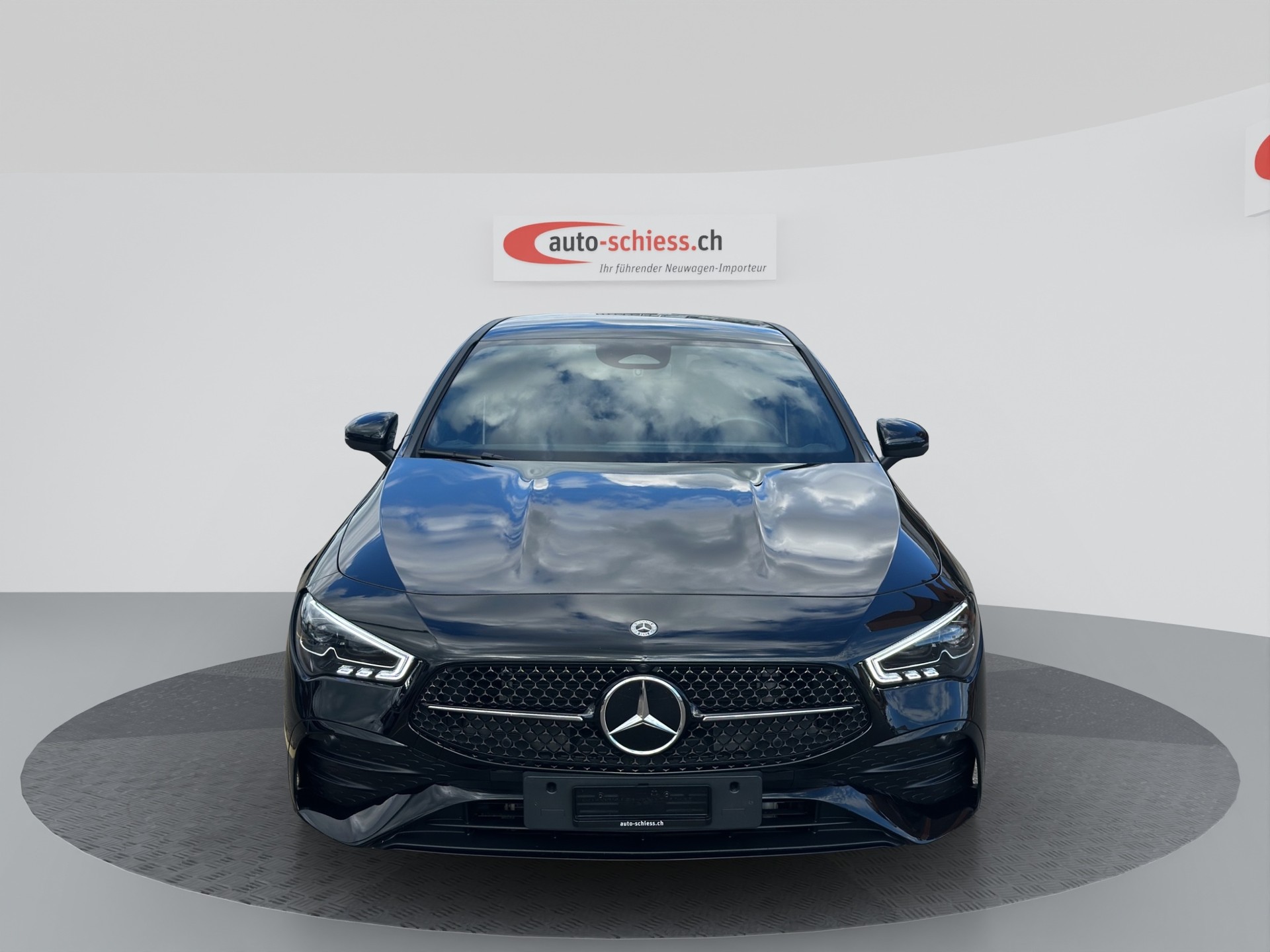 MERCEDES-BENZ CLA 200 d AMG Line Night 8G-DCT-image-1