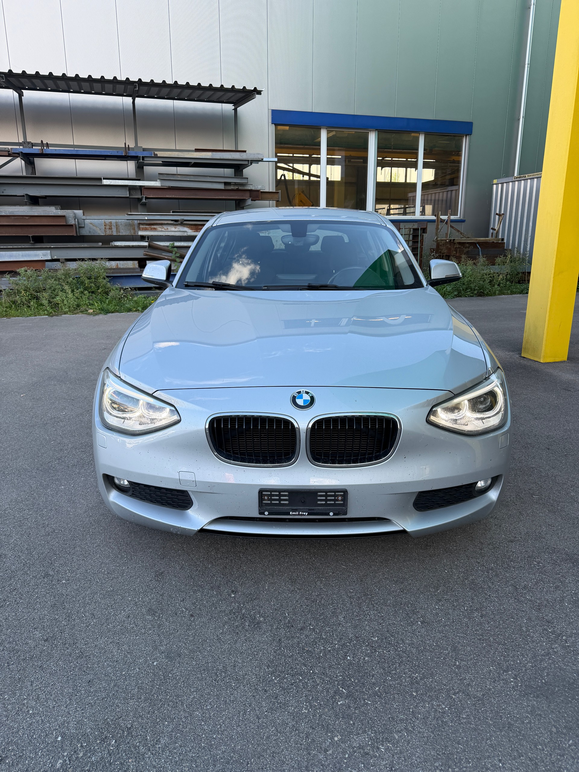 BMW 116i Urban Line-image-1