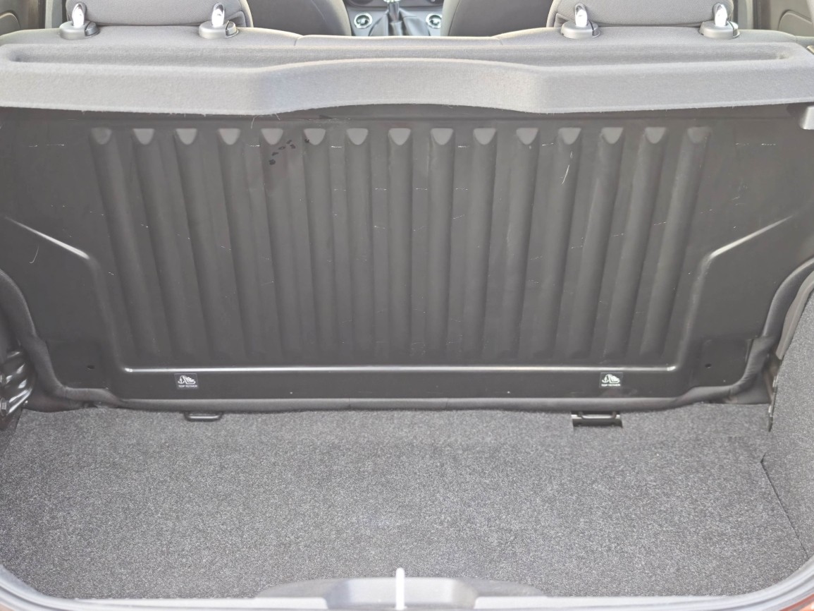 FIAT 500 1.0 Hybrid Cult Edition-image-9