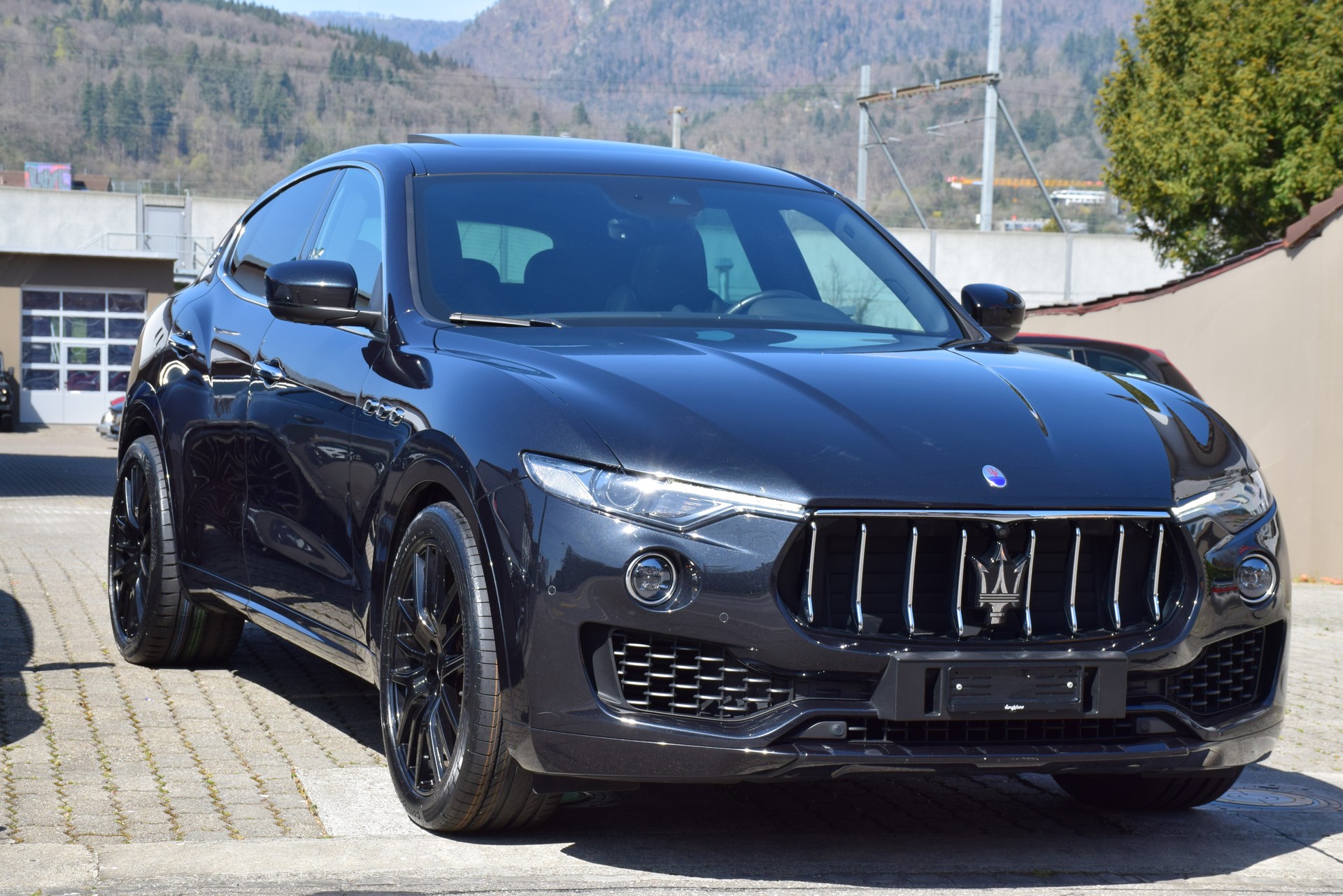 MASERATI Levante S 3.0 V6 Automatica-image-4