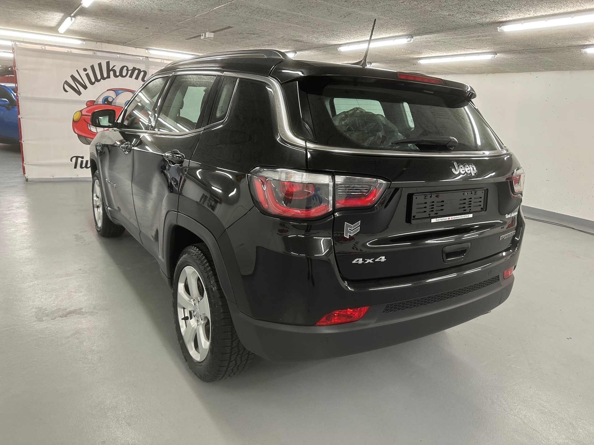 JEEP Compass 1.4 Turbo Freedom AWD 9ATX-image-7