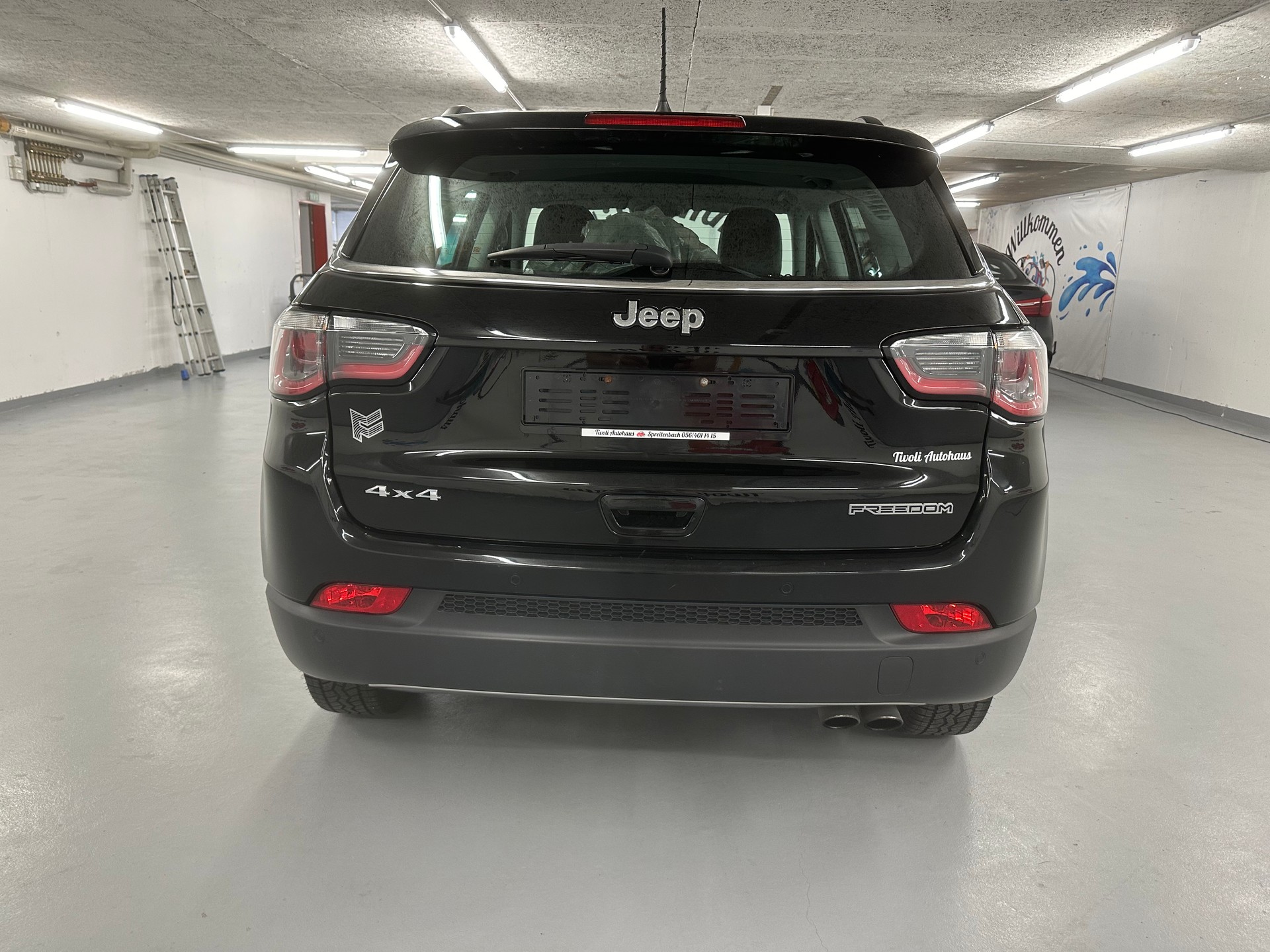 JEEP Compass 1.4 Turbo Freedom AWD 9ATX-image-5