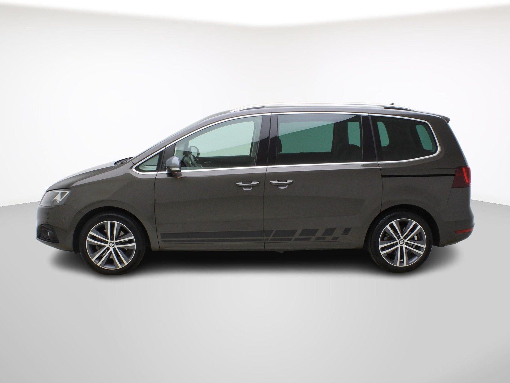 SEAT Alhambra 2.0 TDI DSG FR Line 4x4-image-2