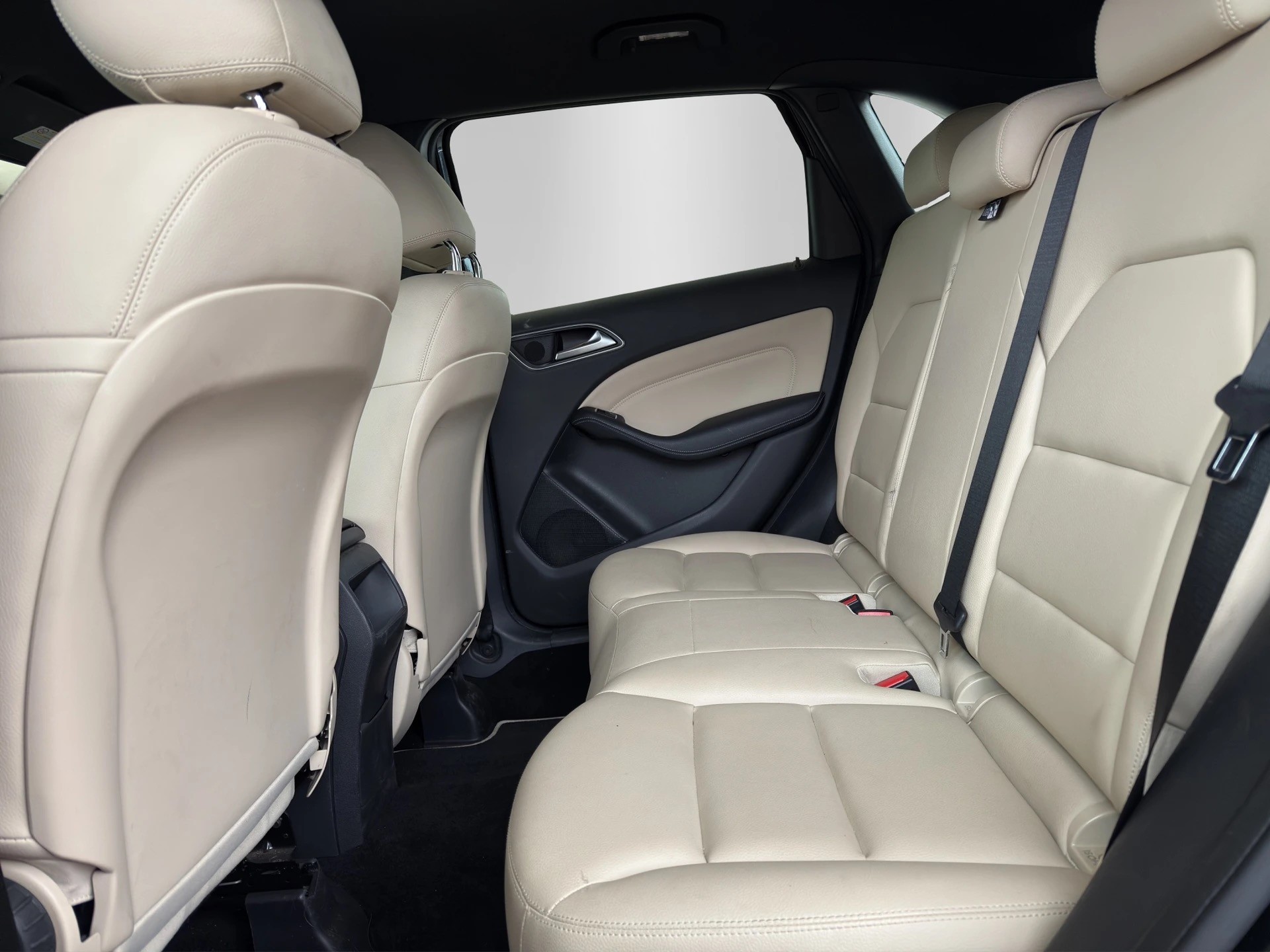 MERCEDES-BENZ B 250 7G-DCT-image-10