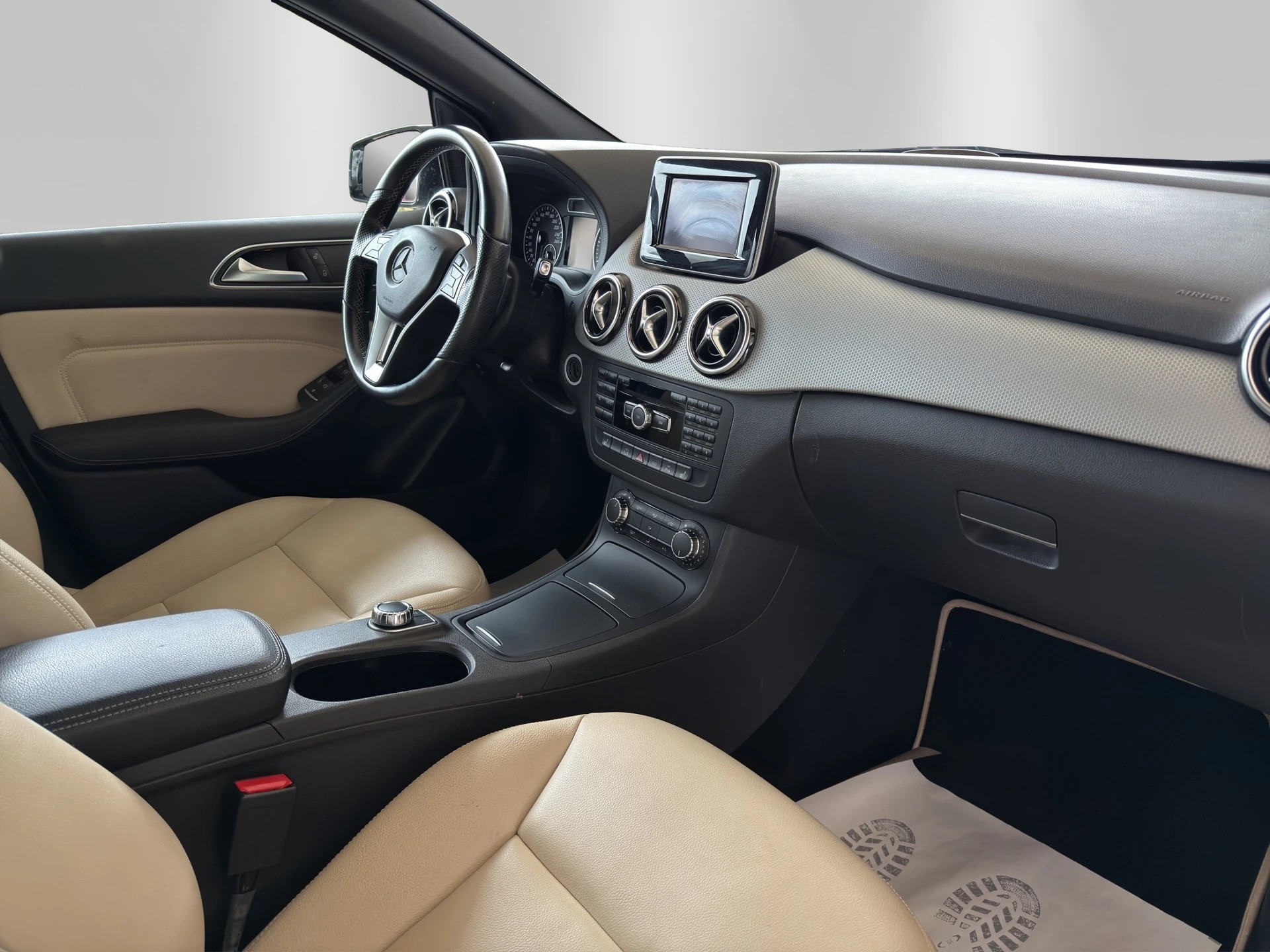 MERCEDES-BENZ B 250 7G-DCT-image-6