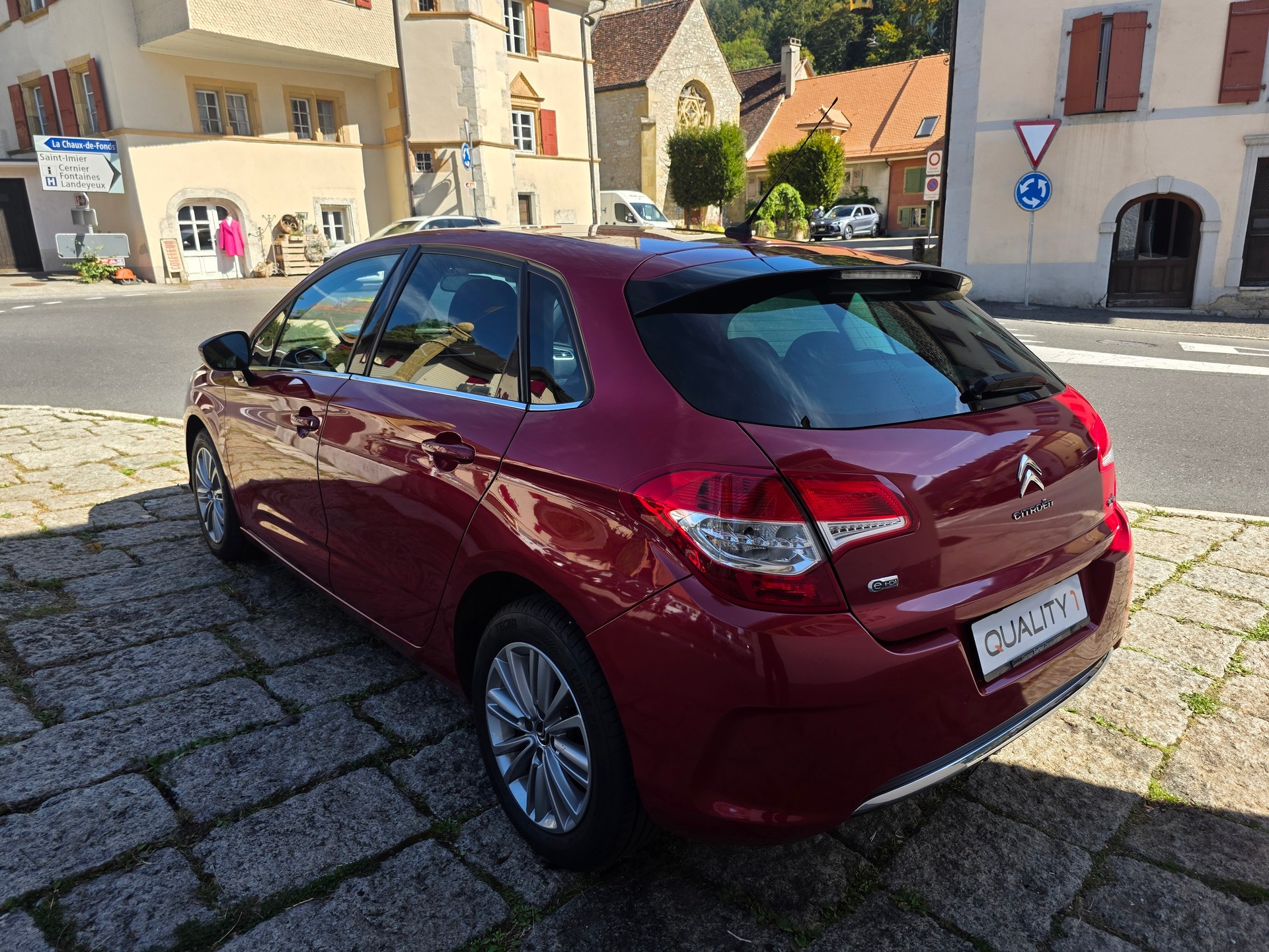 CITROEN C4 Berline 1.6 e-HDi Séduction EGS6-image-5