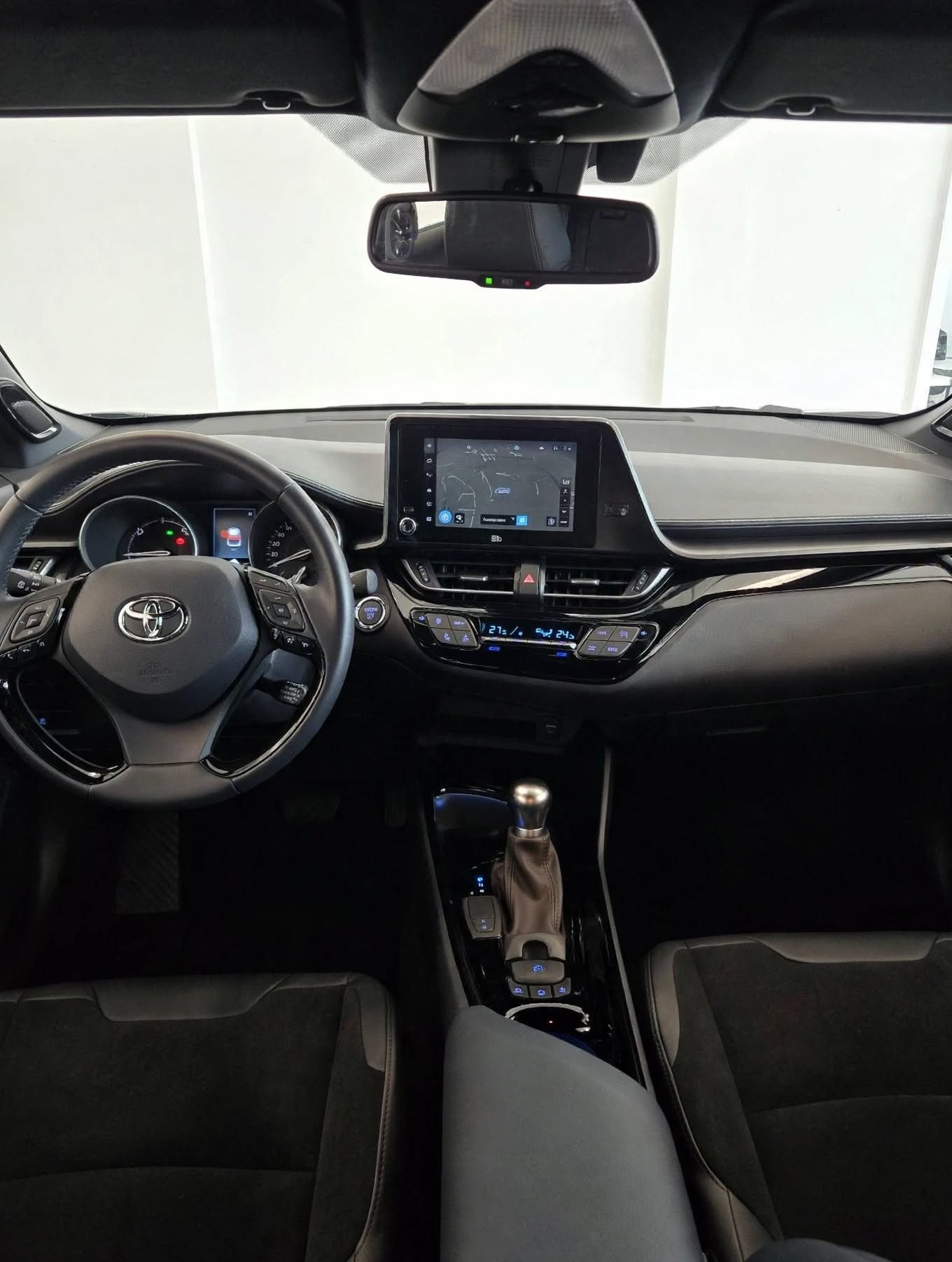 TOYOTA C-HR 2.0 HSD CVT Move-image-5