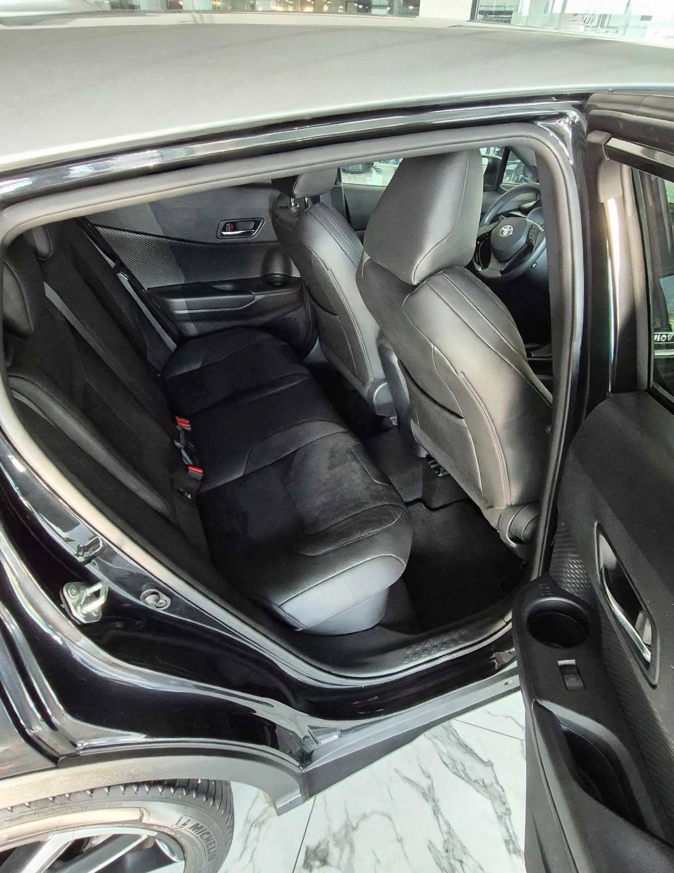 TOYOTA C-HR 2.0 HSD CVT Move-image-7