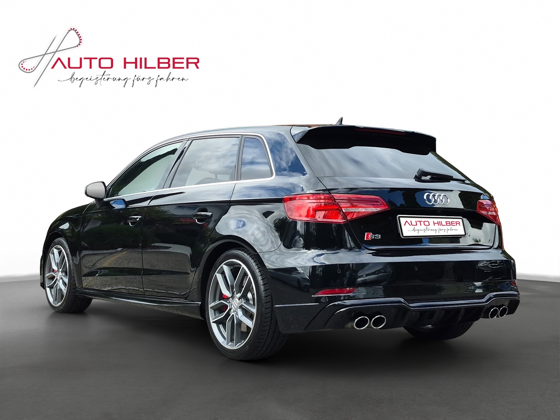 AUDI S3 Sportback 2.0 TFSI quattro S-tronic *Massage / B&O Sound / Paket Infotainment*-image-4